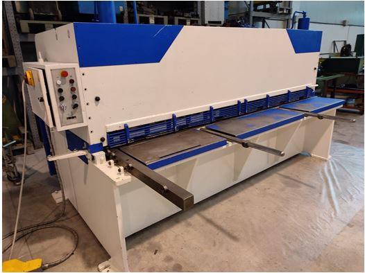 Cesoia Warcom 3000x4/6 usata in vendita - foto 1