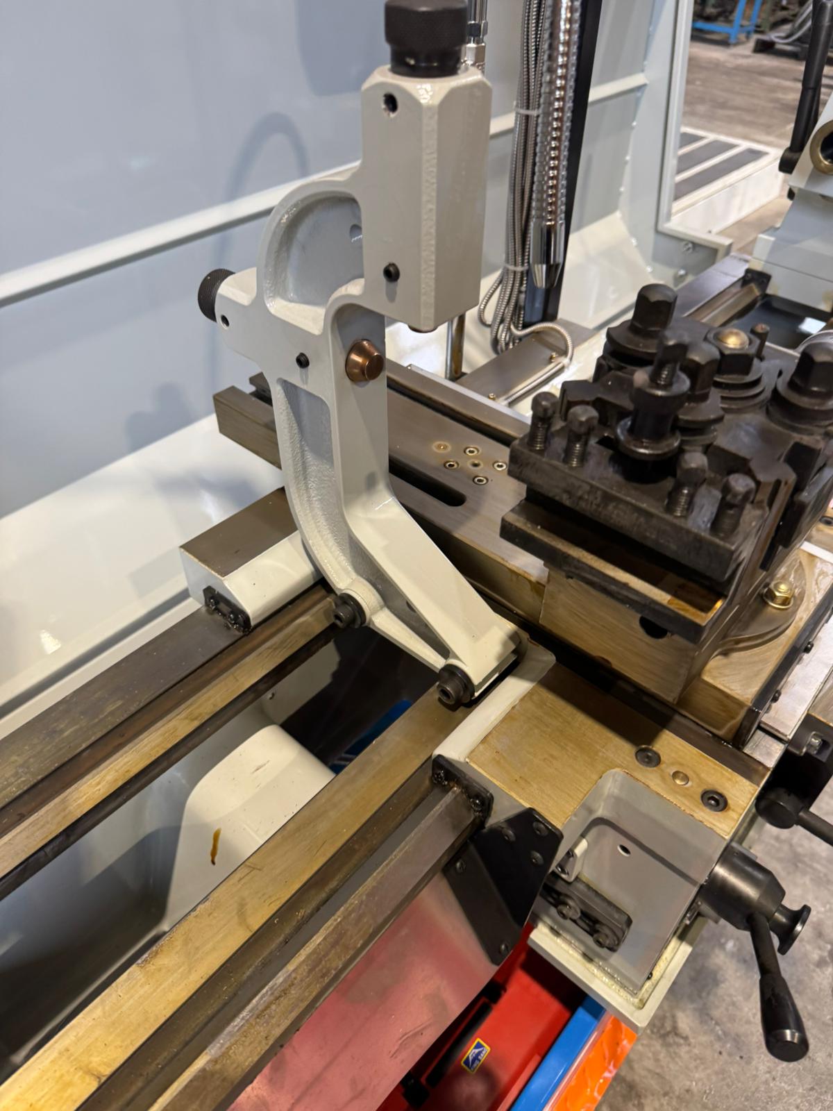 Tornio parallelo 1500x205 nuovo in vendita - foto 6