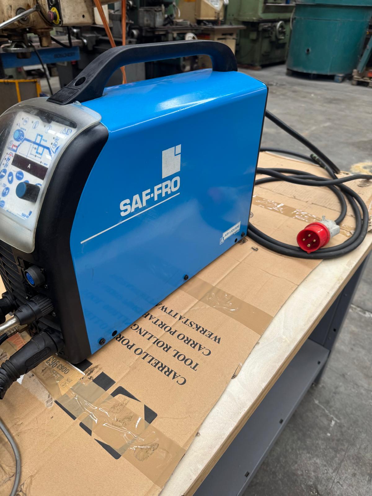 Saldatrice a TIG 410 W usata in vendita - foto 3