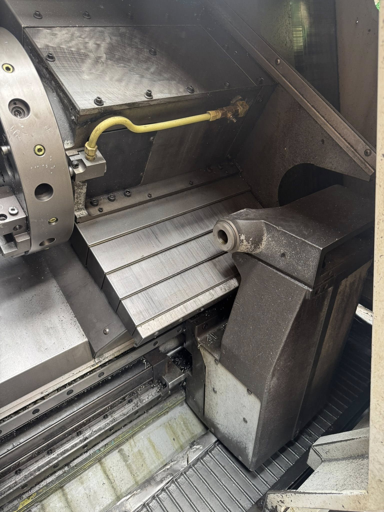 Tornio CNC HAAS usato in vendita - foto 8