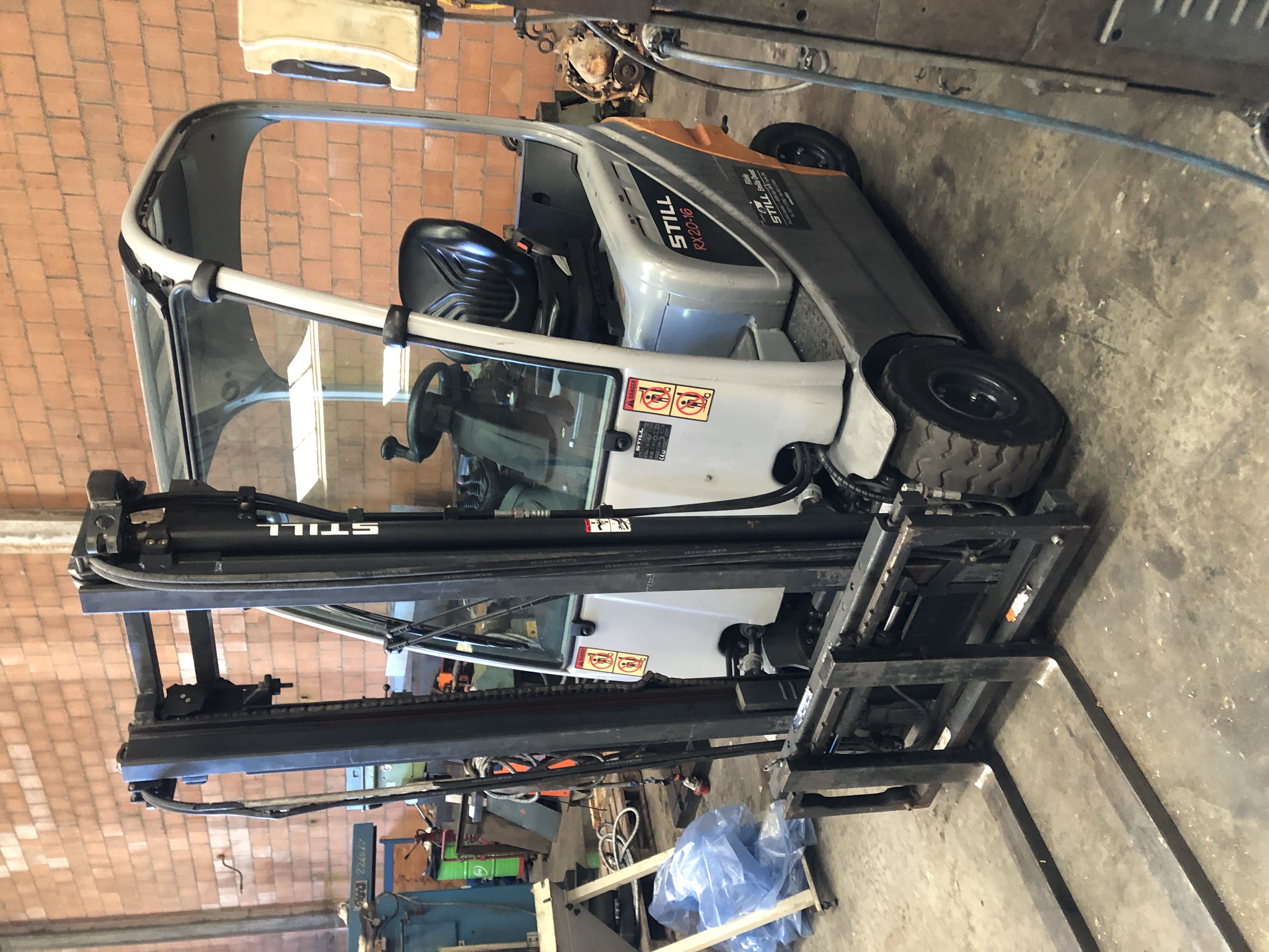 Carrello elevatore elettrico STILL usato in vendita - foto 4
