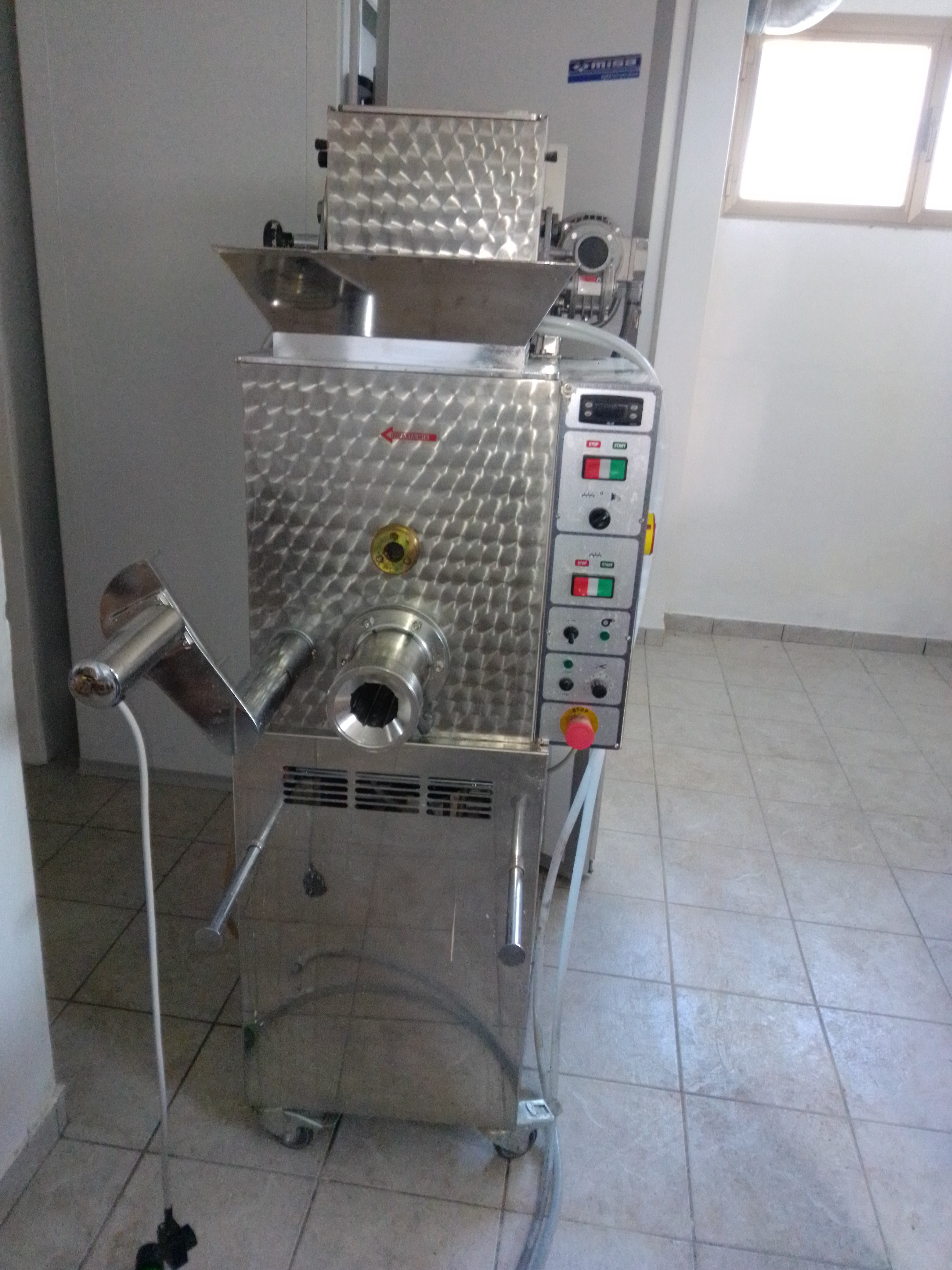 Essiccatore e trafila pasta in vendita - foto 2