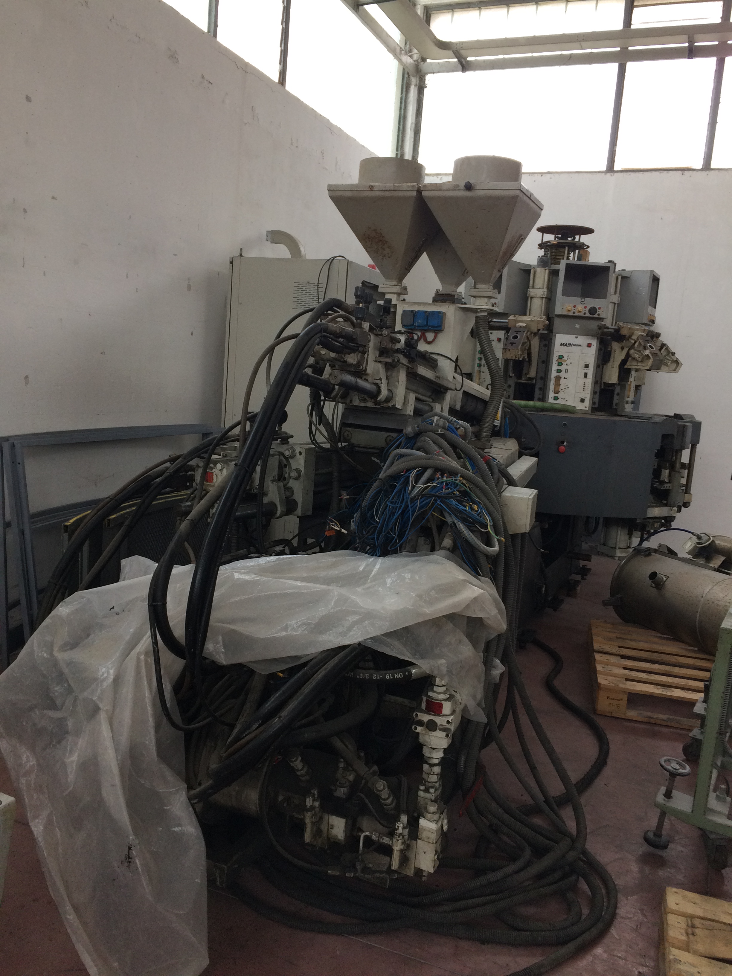 Attrezzatura tessile varia in vendita