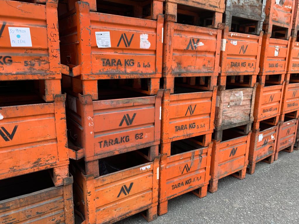 cassoni in ferro n° 900   misure 70x60x40 in vendita - foto 2