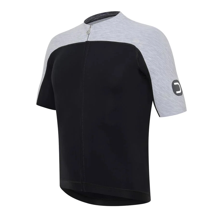STOCK ABBIGLIAMENTO CICLISMO DOTOUT pezzi 11 in vendita - foto 1