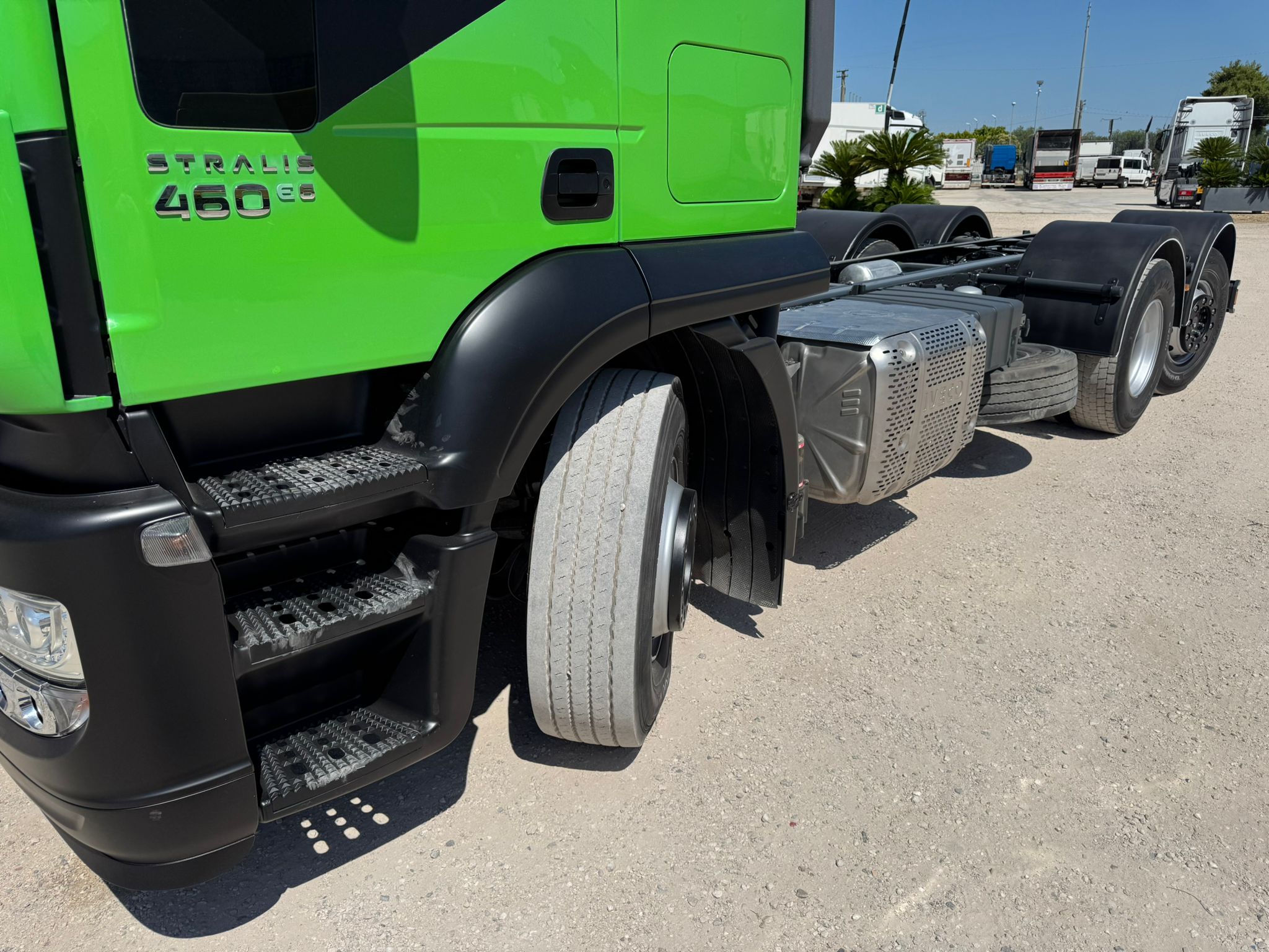 IVECO STRALIS 460 TETTO BASSO EURO 6 1° ASSE 8 TON in vendita - foto 8