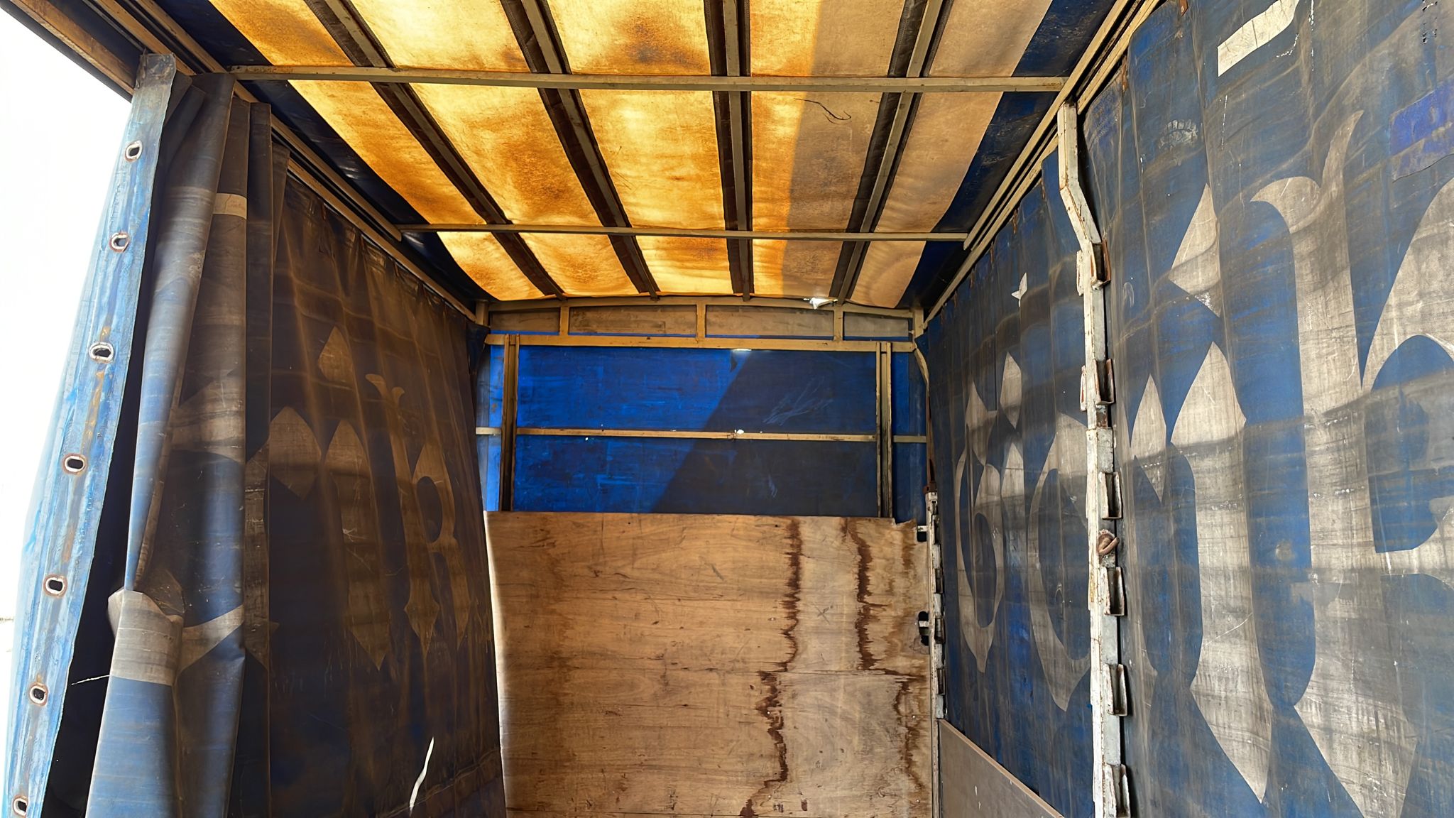 CASSONE FISSO CON CENTINA E TELO in vendita - foto 3