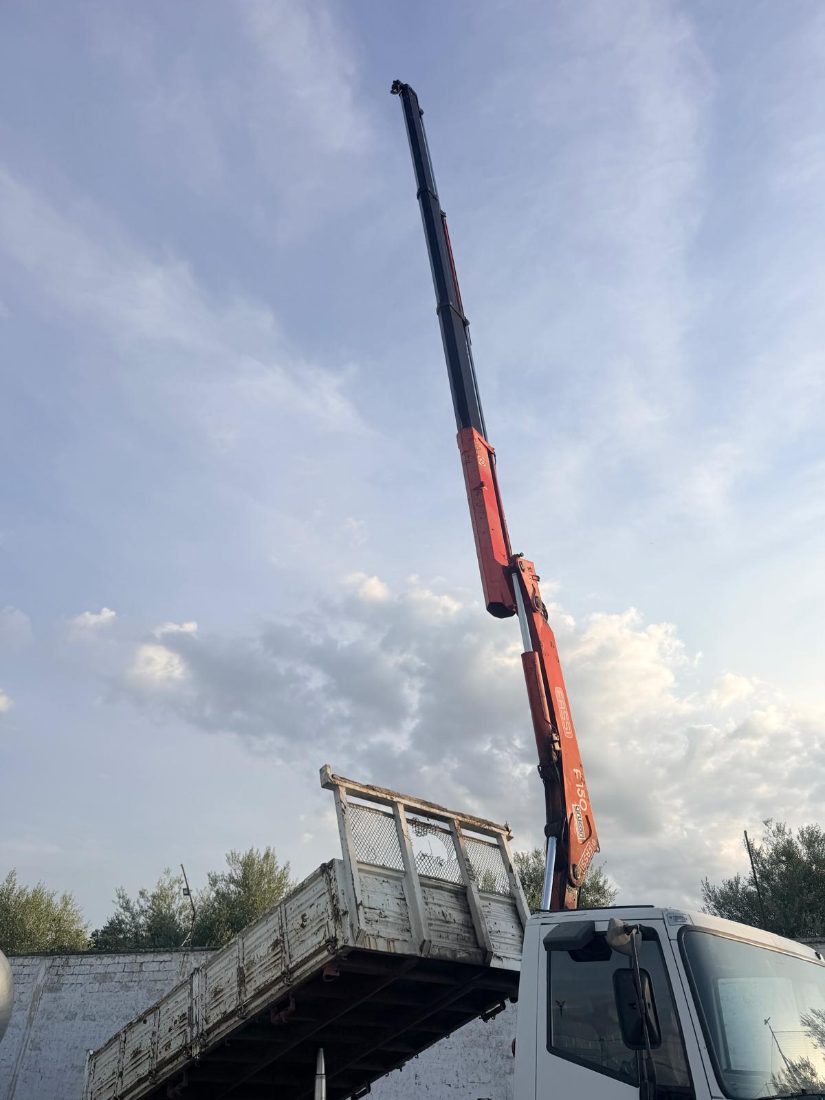 IVECO EUROCARGO 150E18 MOD. K TECTOR RIB.TRIL +GRU in vendita - foto 3