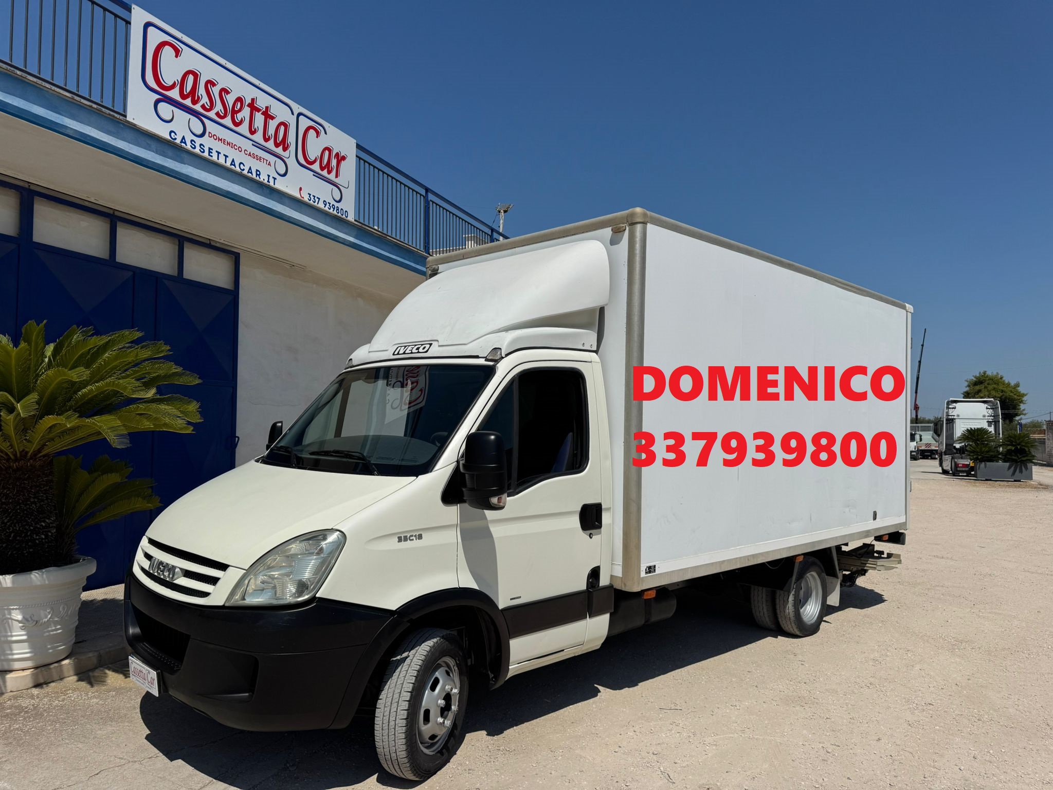 IVECO DAILY 35C18 CON PEDANA RETRATTILE in vendita - foto 1