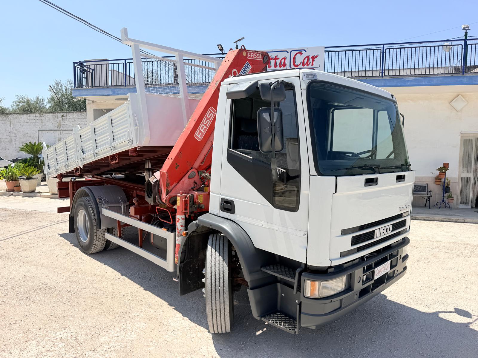 IVECO EUROCARGO 150E18 MOD. K TECTOR RIB.TRIL +GRU in vendita - foto 3