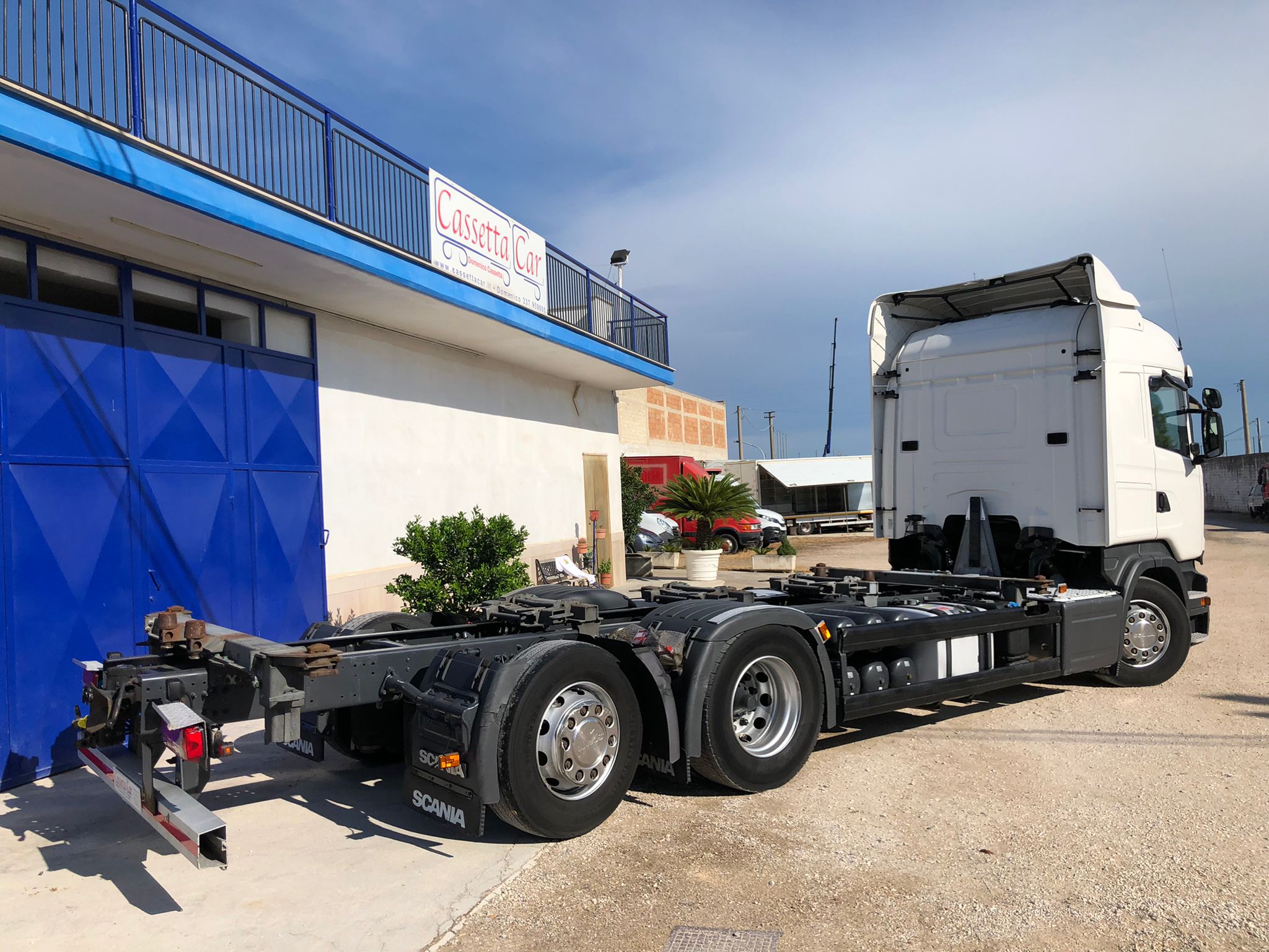 SCANIA R 520 3 ASSI IN ADR ANNO 2/2016 EURO 6 in vendita - foto 2