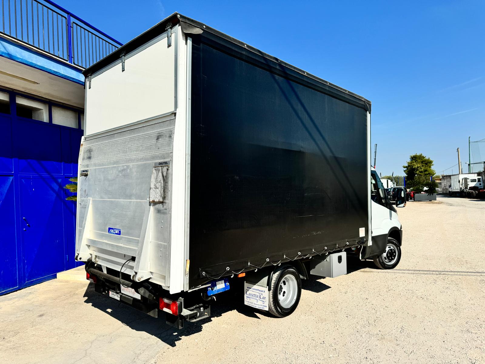 IVECO DAILY 35C14 CON CENTINA ALLA FRANCESE+PEDANA in vendita - foto 4
