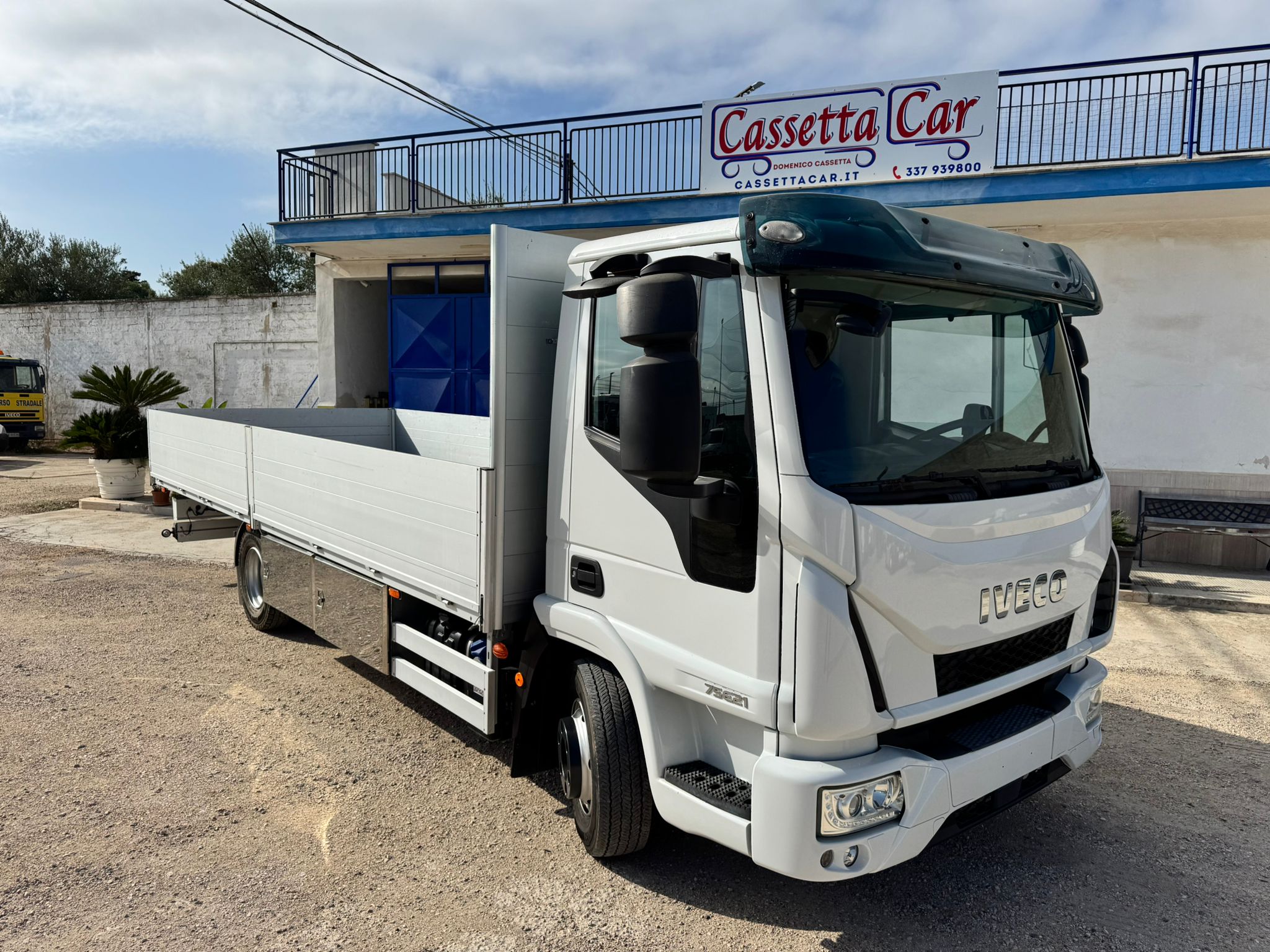 IVECO EUROCARGO 75E21 CASSONE FISSO E6 in vendita - foto 2