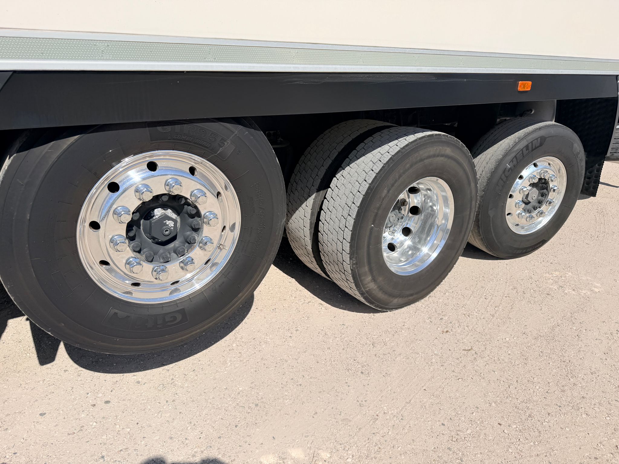 IVECO STRALIS 480 4 ASSI CELLA FRIGO TRASPORTO CARNI in vendita - foto 6