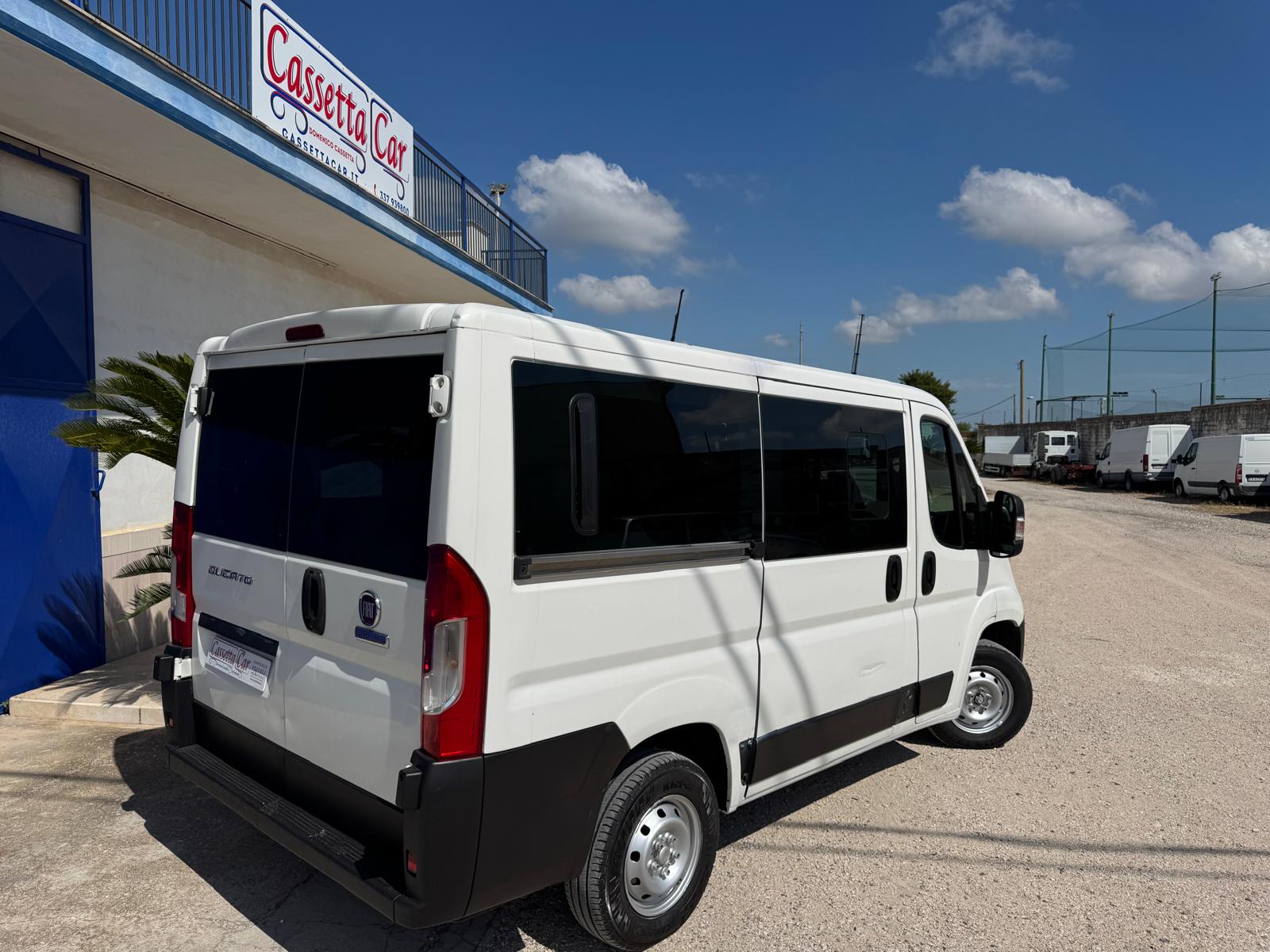 FIAT DUCATO TRASPORTO PERSONE PANORAMA 9 POSTI in vendita - foto 2