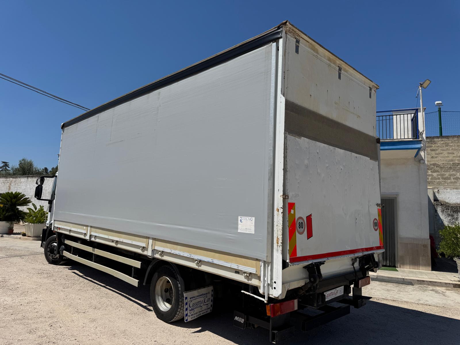 IVECO EUROCARGO 120E25 CENTINATO+PEDANA POST. EURO5  in vendita - foto 4