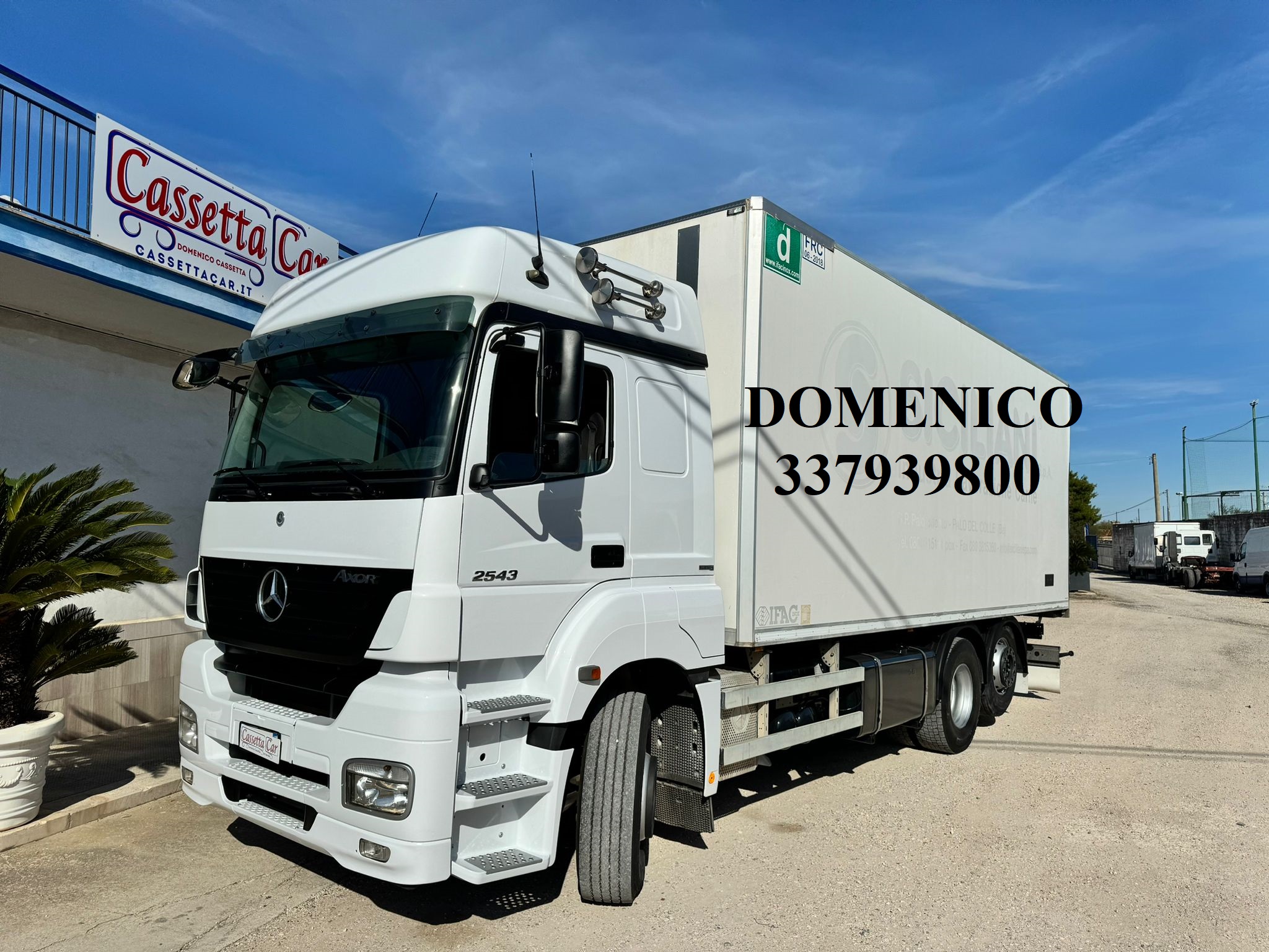 Autocarri in vendita