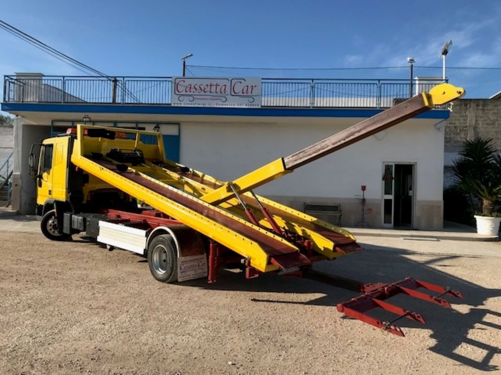 IVECO EUROCARGO 80E21 CARRO ATTREZZI CABINA LETTO in vendita - foto 5