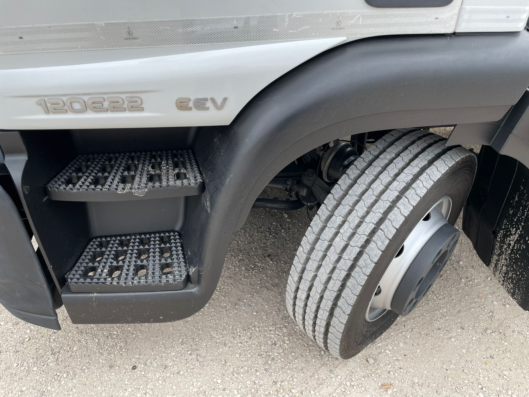 IVECO EUROCARGO 120E22 SCARRABILE NUOVO 12 TON. in vendita - foto 5