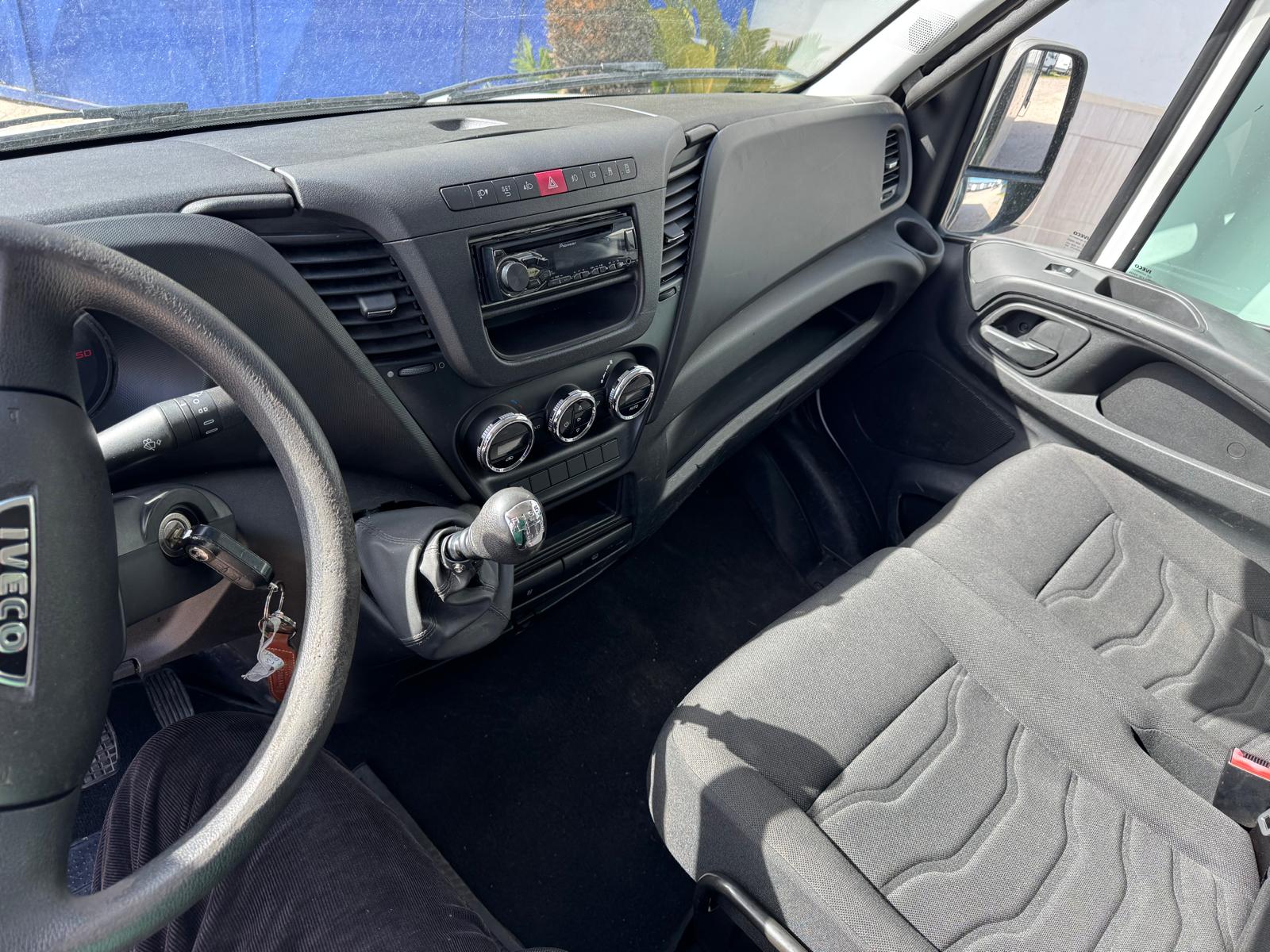 IVECO DAILY 35C15 FURGONE EURO 5B MOTORE NUOVO in vendita - foto 4
