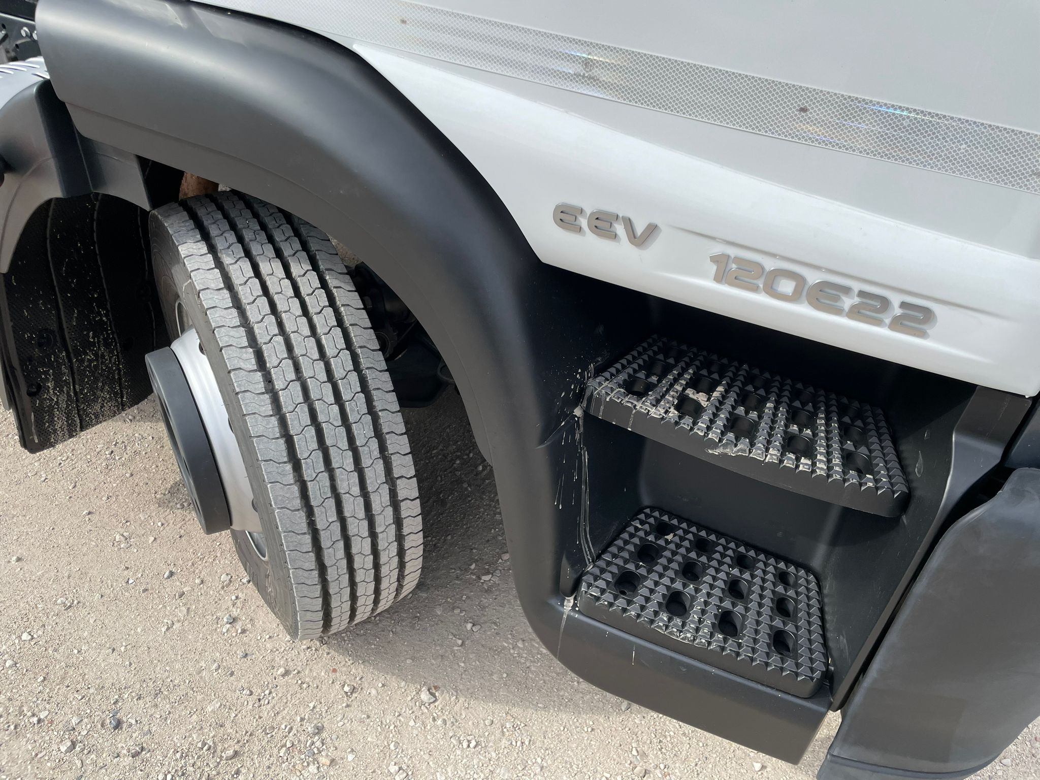 IVECO EUROCARGO 120E22 SCARRABILE NUOVO 12 TON. in vendita - foto 6