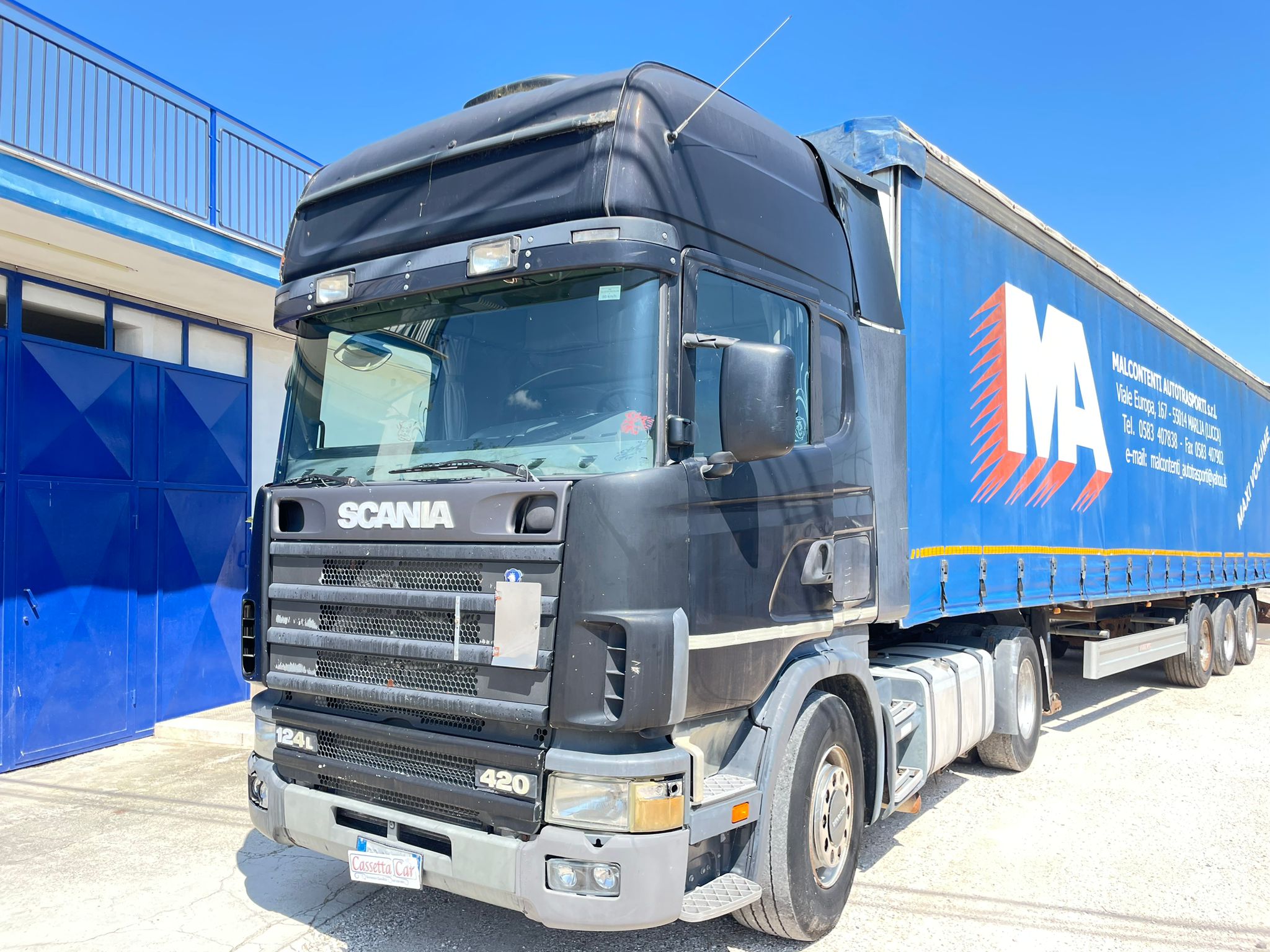 SCANIA 124 420 TRATTORE CON FRENO CAMBIO MANUALE in vendita - foto 2