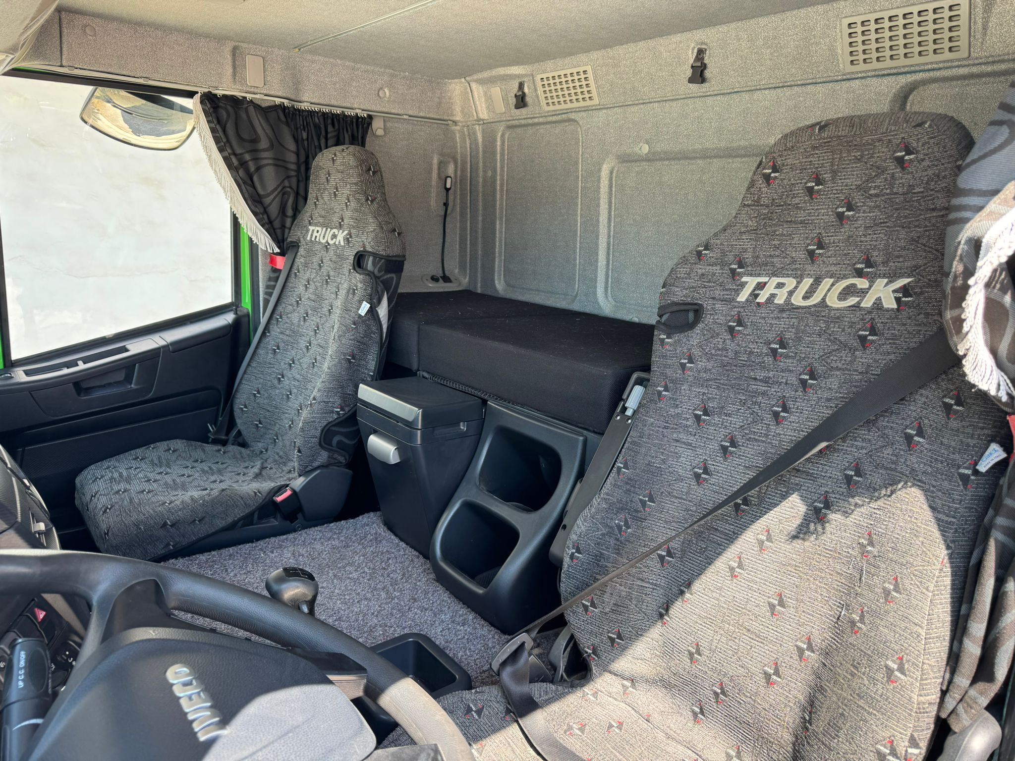 IVECO STRALIS 460 TETTO BASSO EURO 6 1° ASSE 8 TON in vendita - foto 11