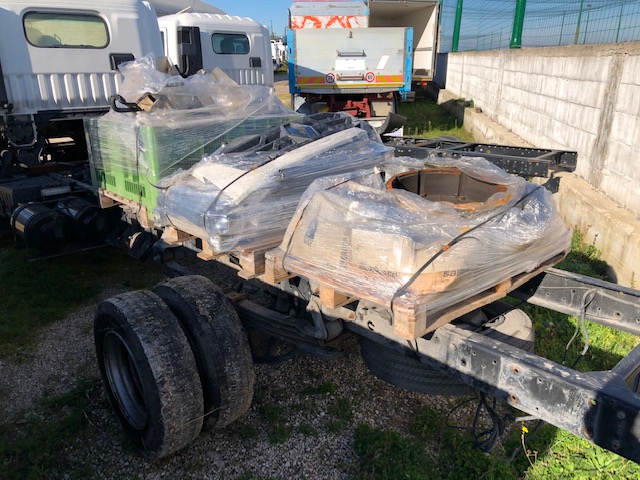 RENAULT TK02 - 2 UNITA' A PEZZI DI RICAMBI MOTORE ROTTI in vendita - foto 8