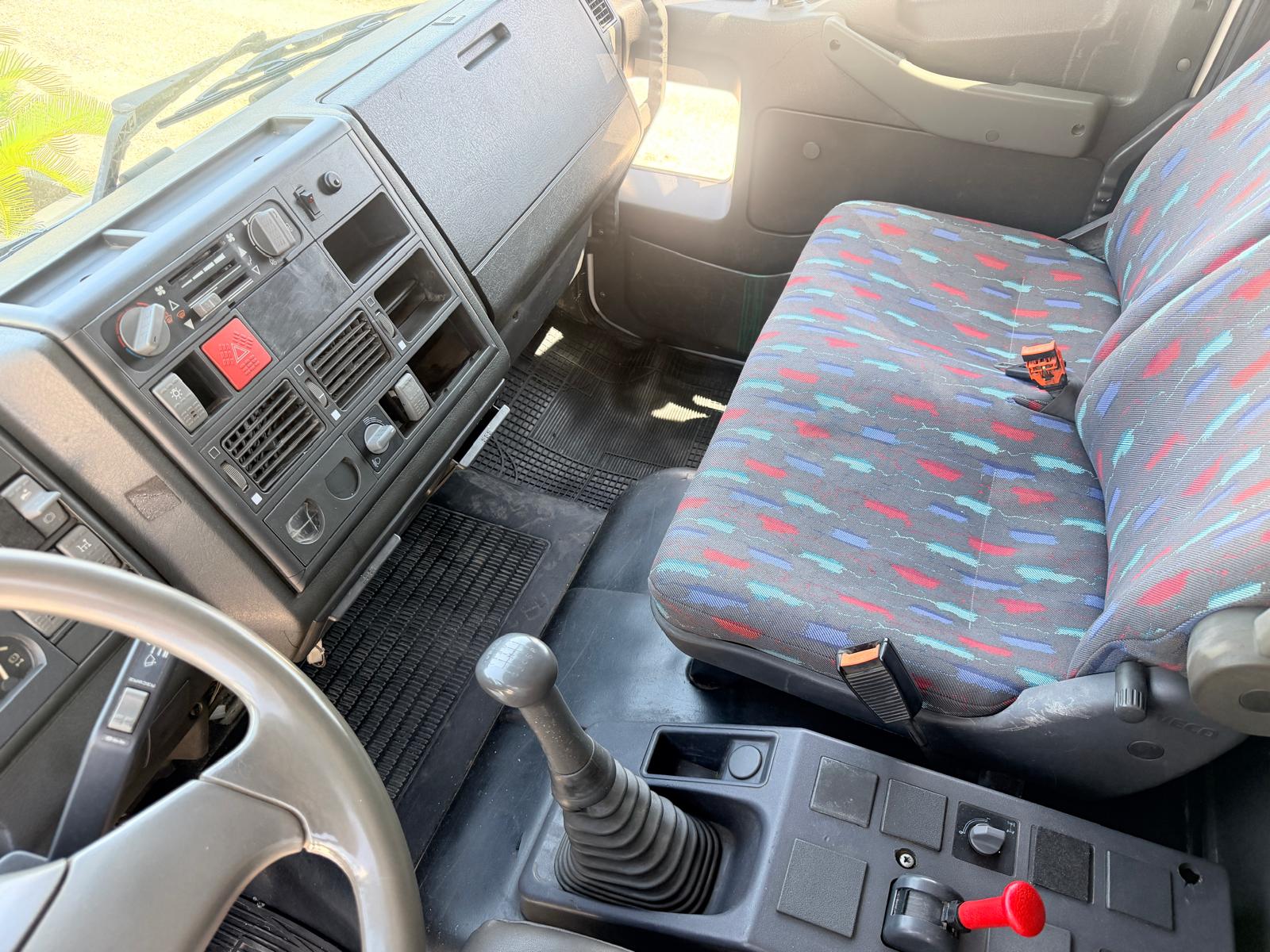 IVECO EUROCARGO 150E18 MOD. K TECTOR RIB.TRIL +GRU in vendita - foto 6