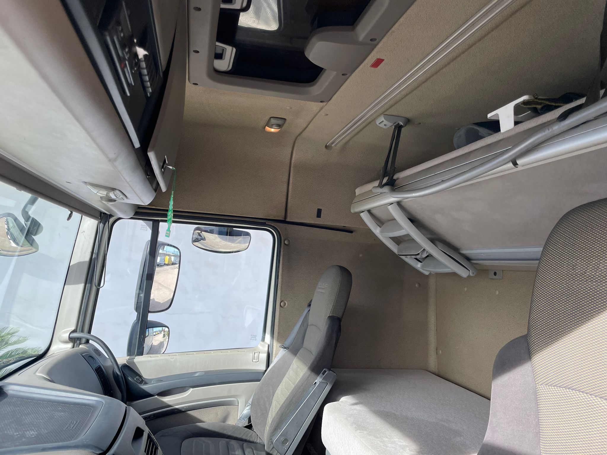 DAF XF 105.460 TRATTORE STRADALE RIBASSATO in vendita - foto 7