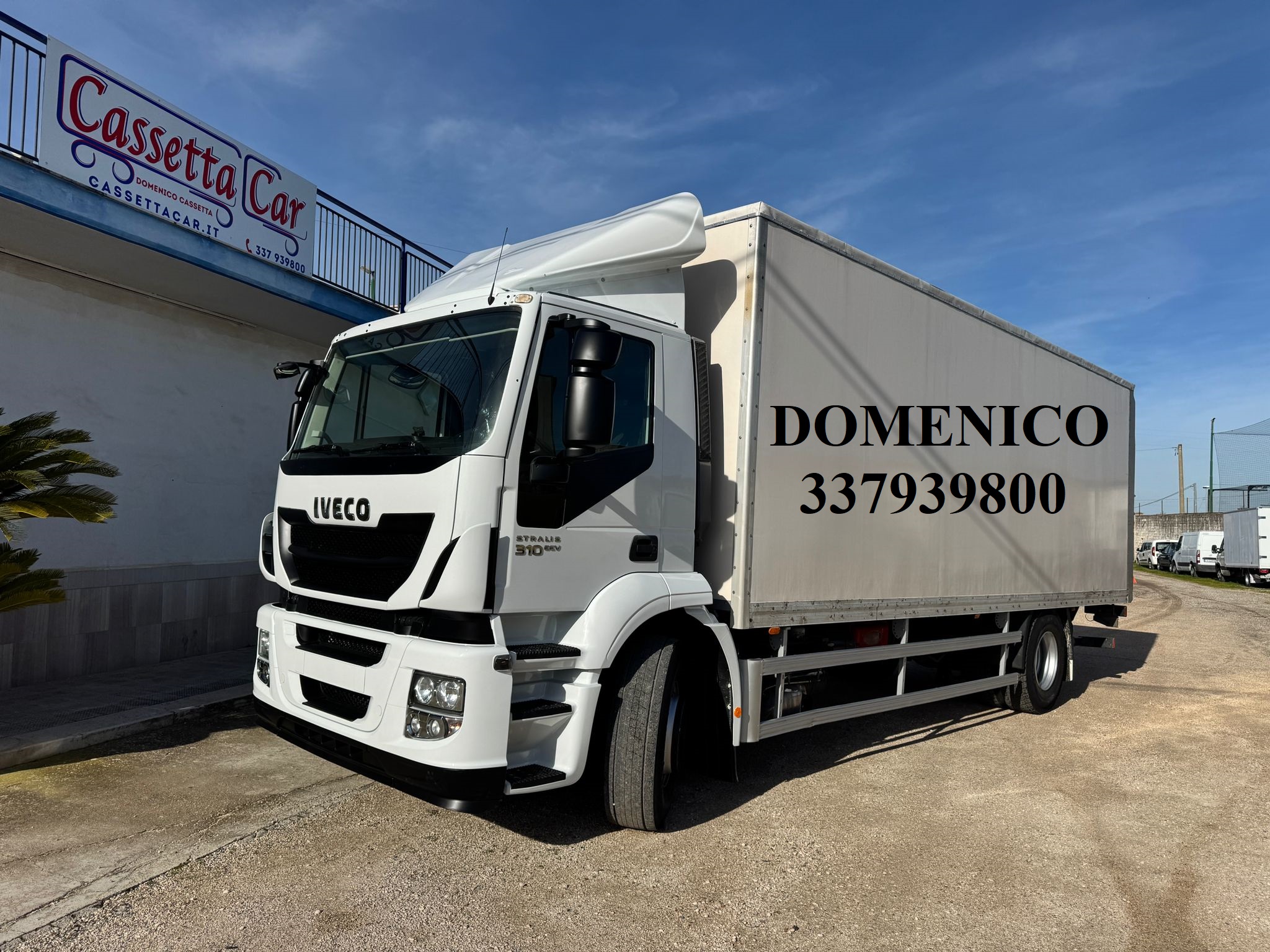 IVECO STRALIS 310 EEV FURGONATO CON PEDANA in vendita - foto 1