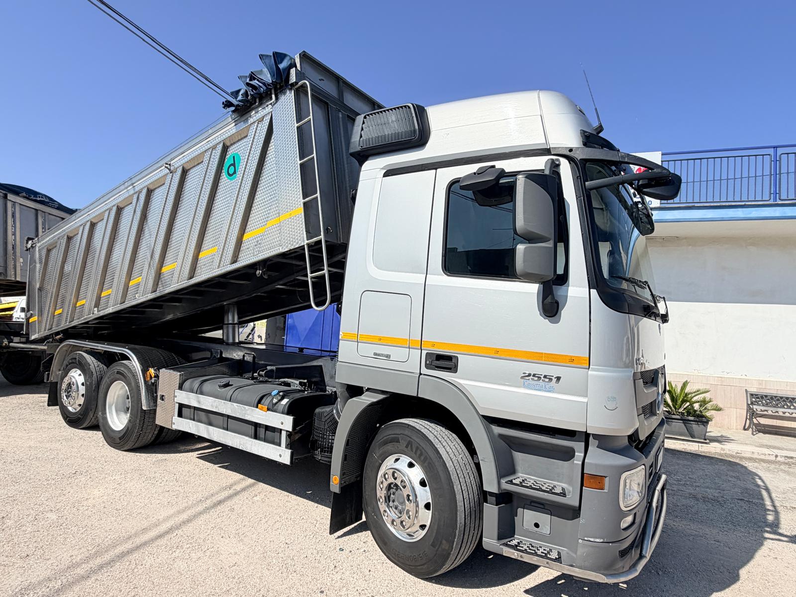 MERCEDES ACTROS 2551 RIB.POST. 510 CV EURO 5 in vendita - foto 2