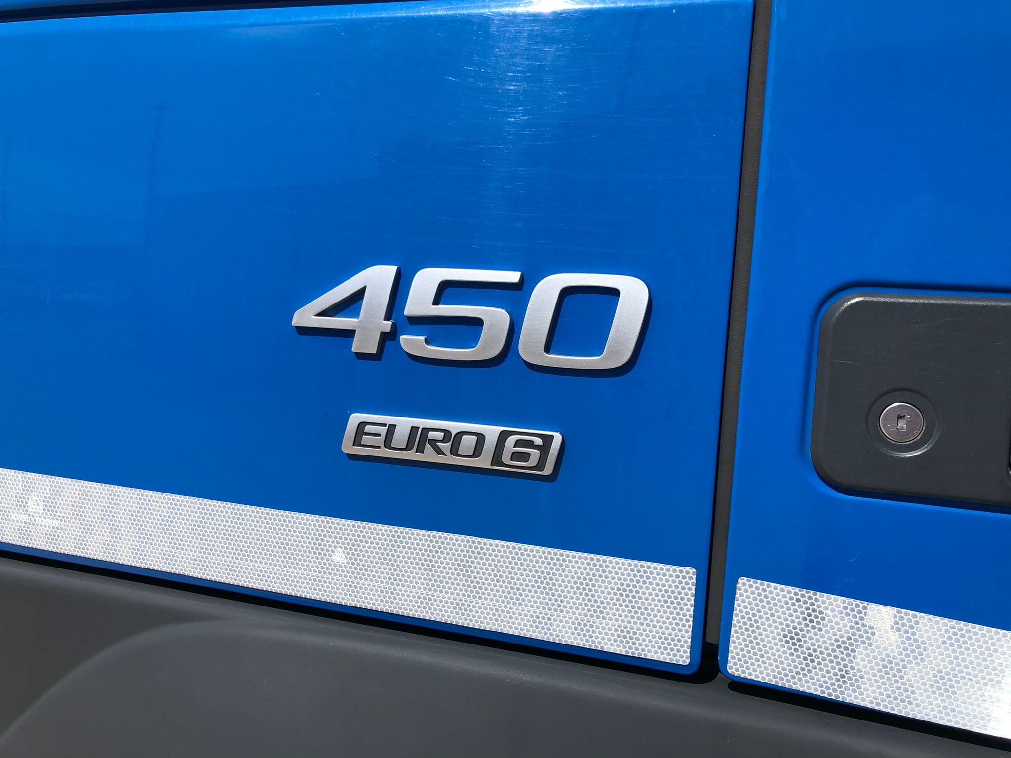 VOLVO FM 11 450 EURO 6 CABINA BASSA SCARRABILE in vendita - foto 13