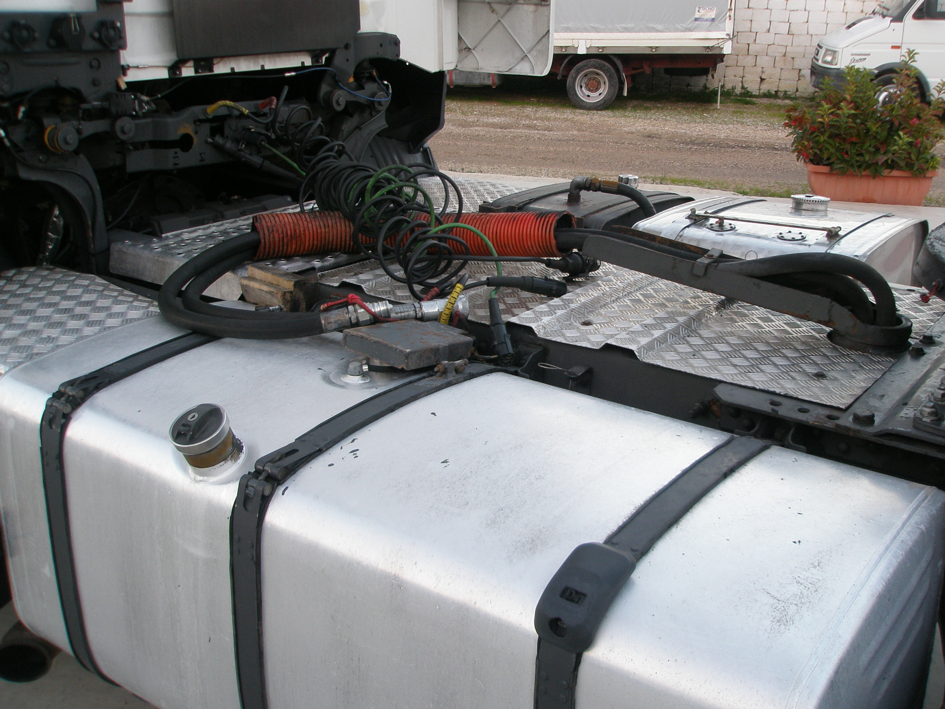 SCANIA  164/480 RETARDER +IMPIANTO IDRAULICO CON DISCO in vendita - foto 2