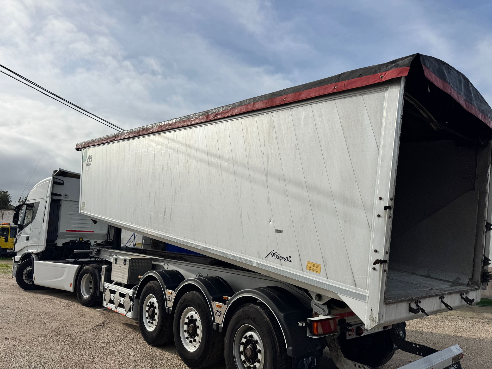 SEMIRIMORCHIO MENCI SL900R VASCA 48 METRI CUBI in vendita - foto 5