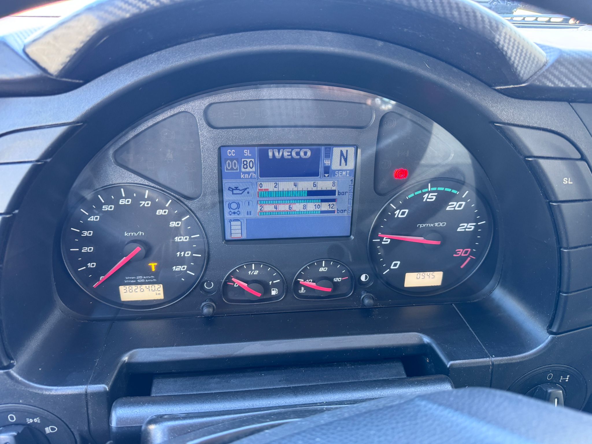 IVECO STRALIS 310 EEV FURGONATO CON PEDANA in vendita - foto 8