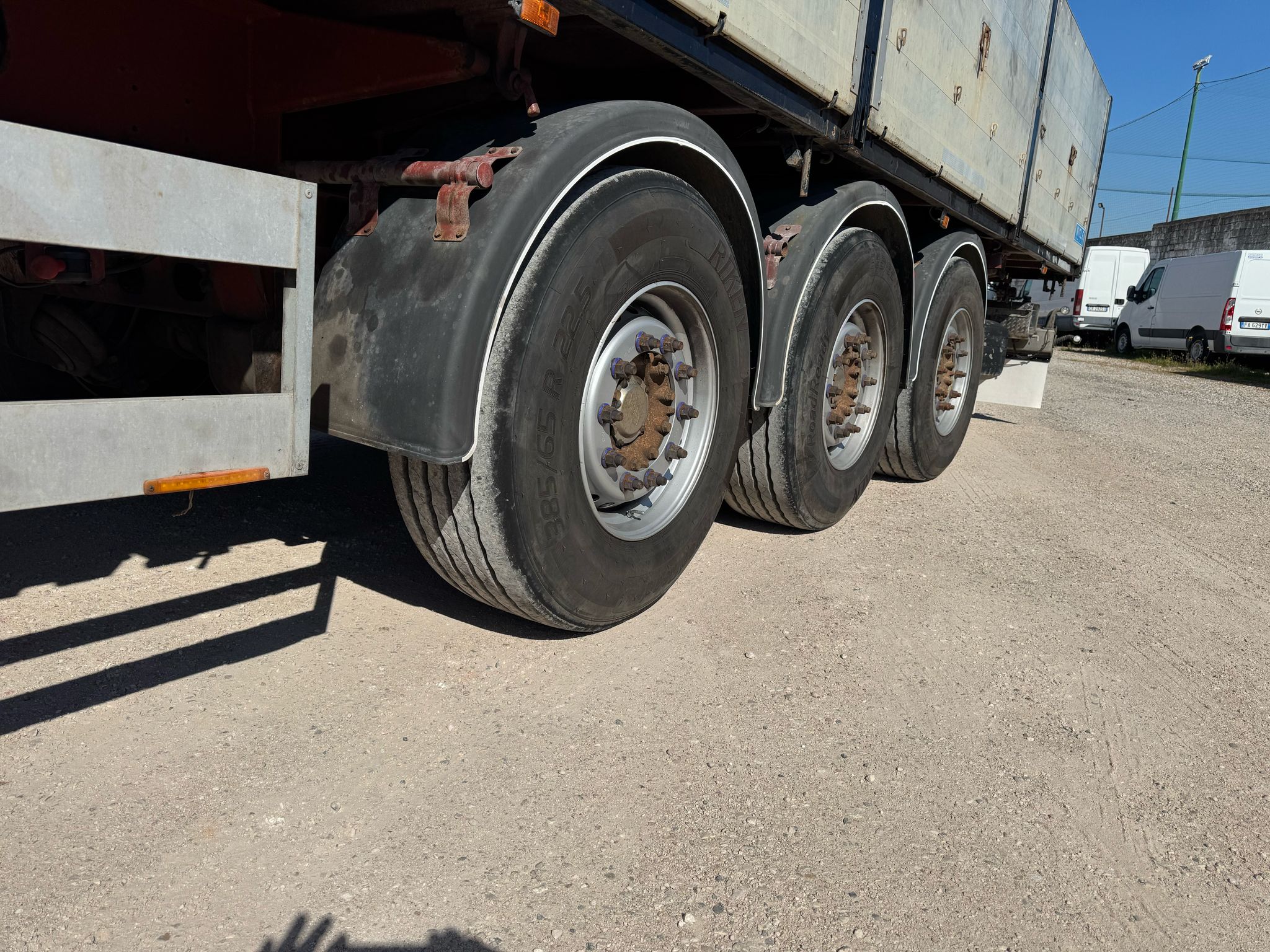 SEMIRIMORCHIO MIELE DOPPIA CASSA RIB. BIL.  in vendita - foto 3