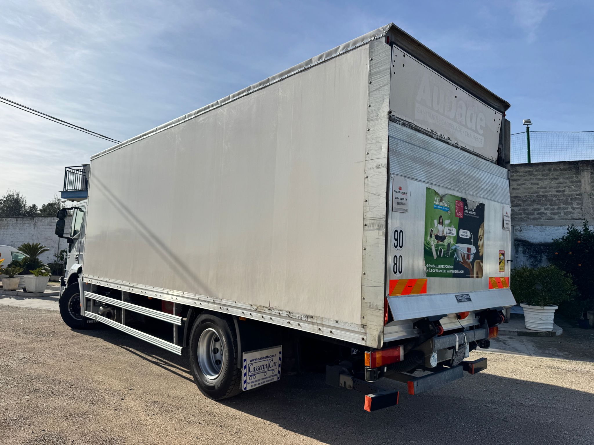 IVECO STRALIS 310 EEV FURGONATO CON PEDANA in vendita - foto 2