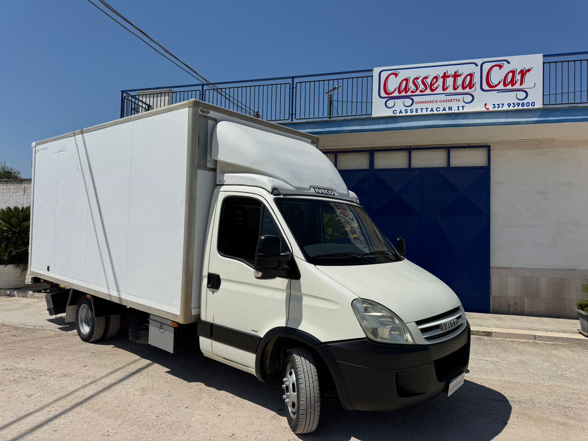 IVECO DAILY 35C18 CON PEDANA RETRATTILE in vendita - foto 6