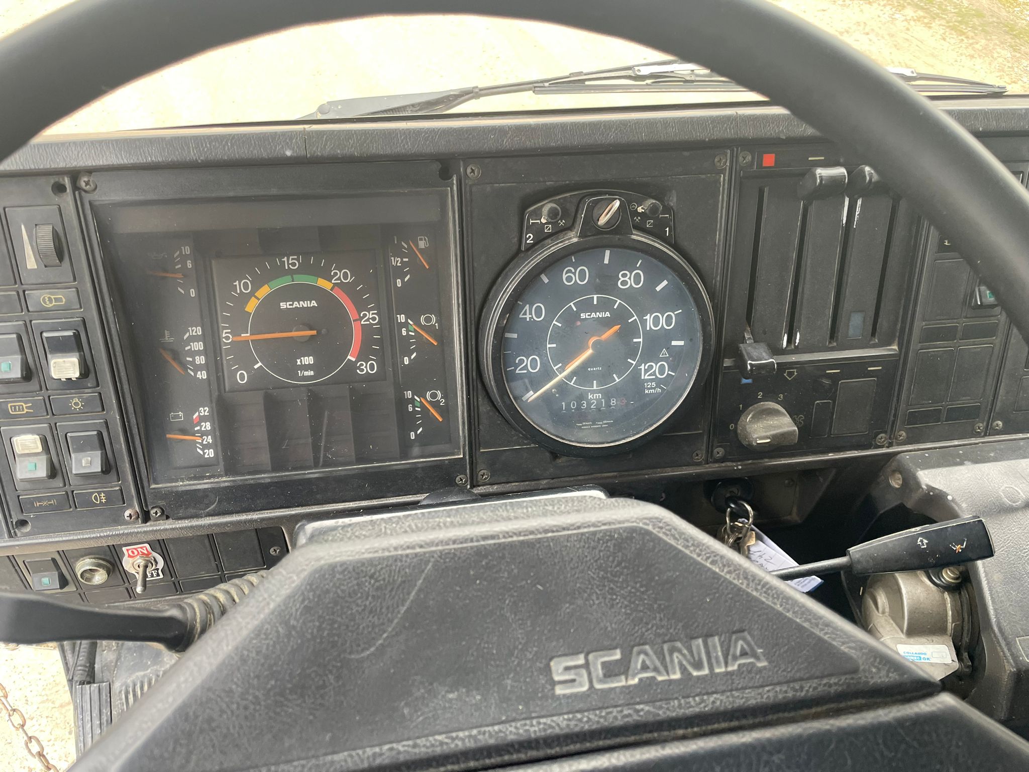 SCANIA R 142 RIBALTABILE TRILATERALE in vendita - foto 7