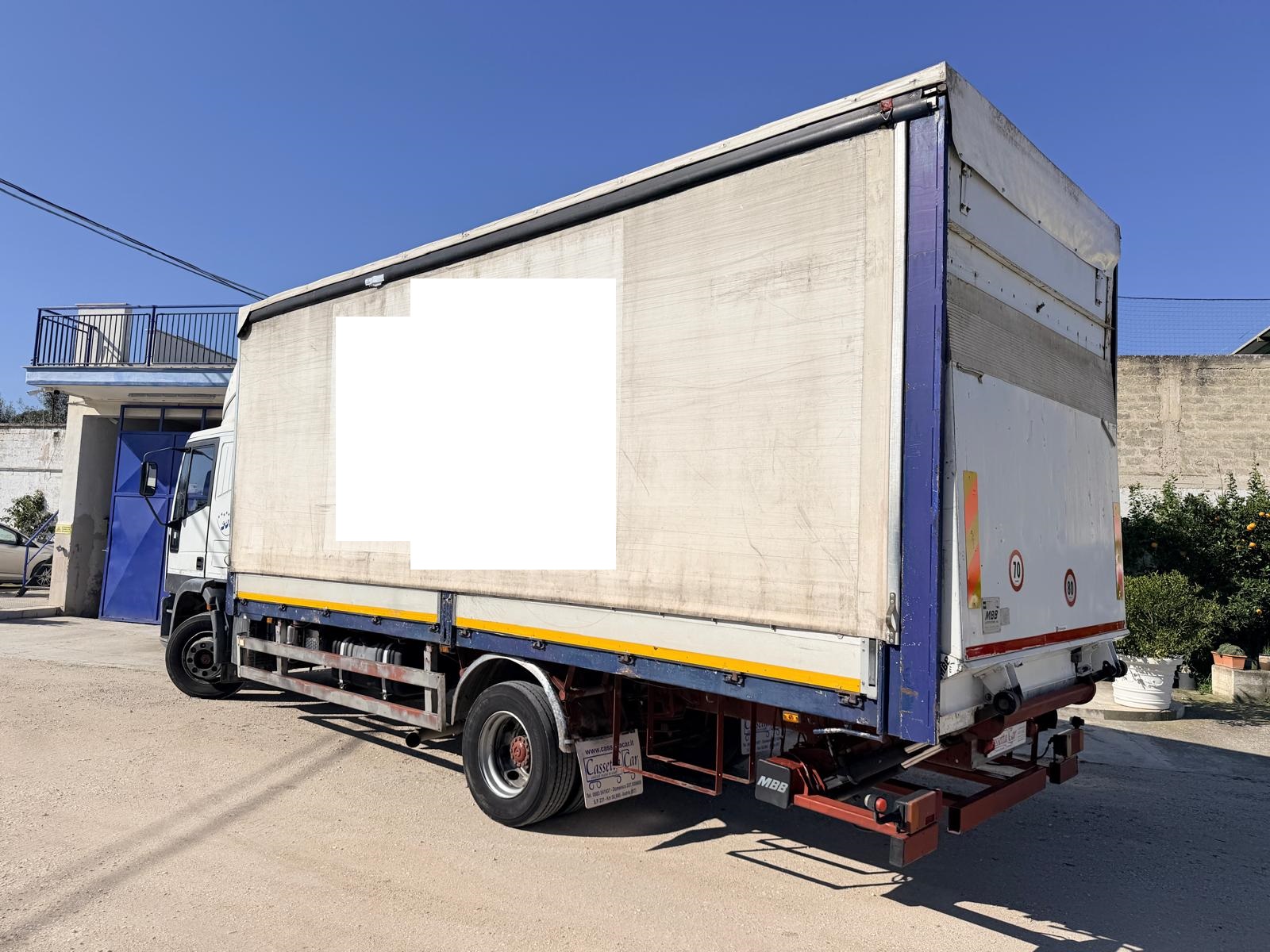 IVECO EUROCARGO 120E23 CENTINATO CON PEDANA in vendita - foto 2