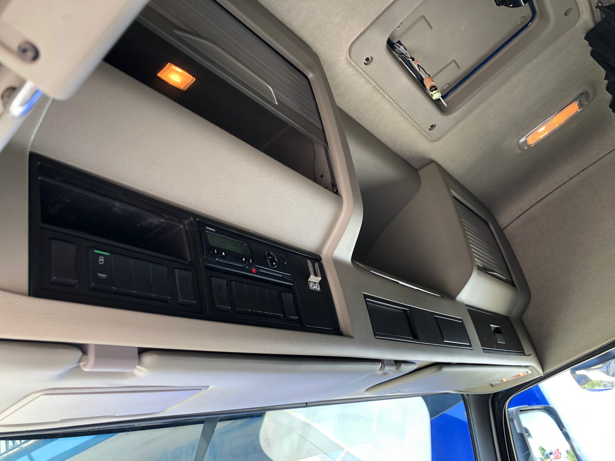 VOLVO FM 11 450 EURO 6 CABINA BASSA SCARRABILE in vendita - foto 4