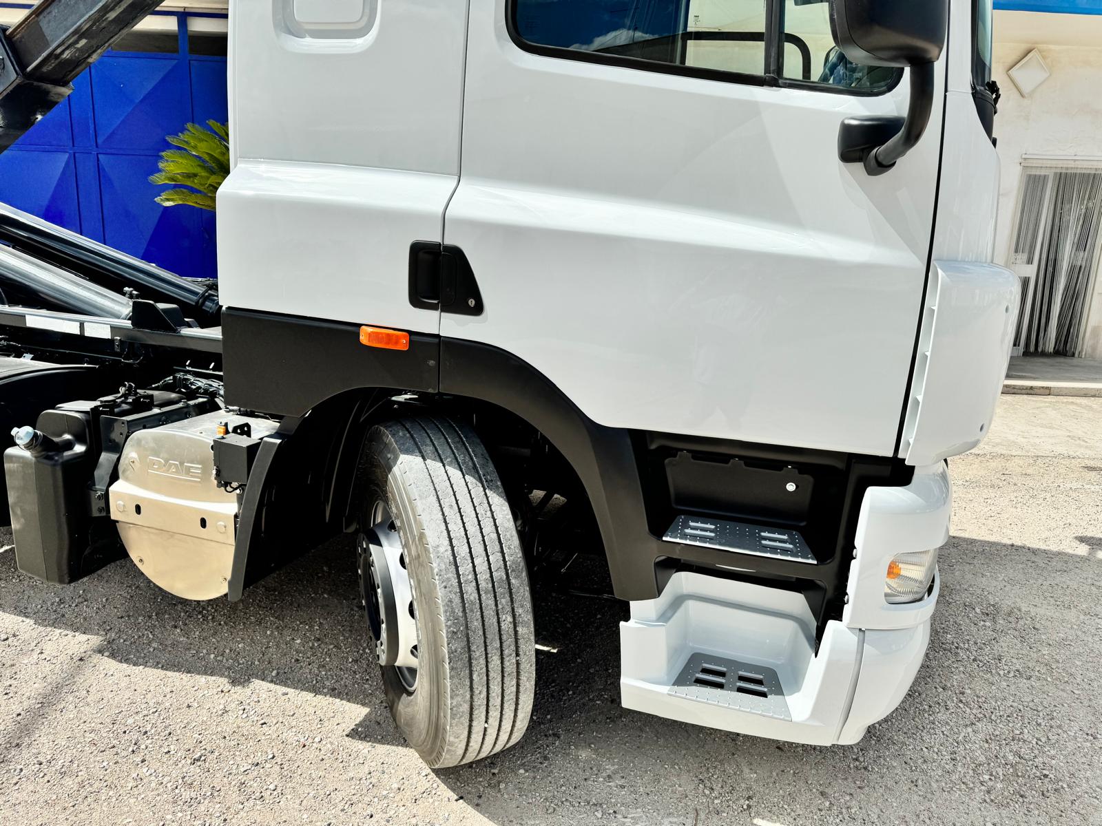 DAF CF 85 E5 CASSONE SCARRABILE BOB 26 TON. in vendita - foto 7