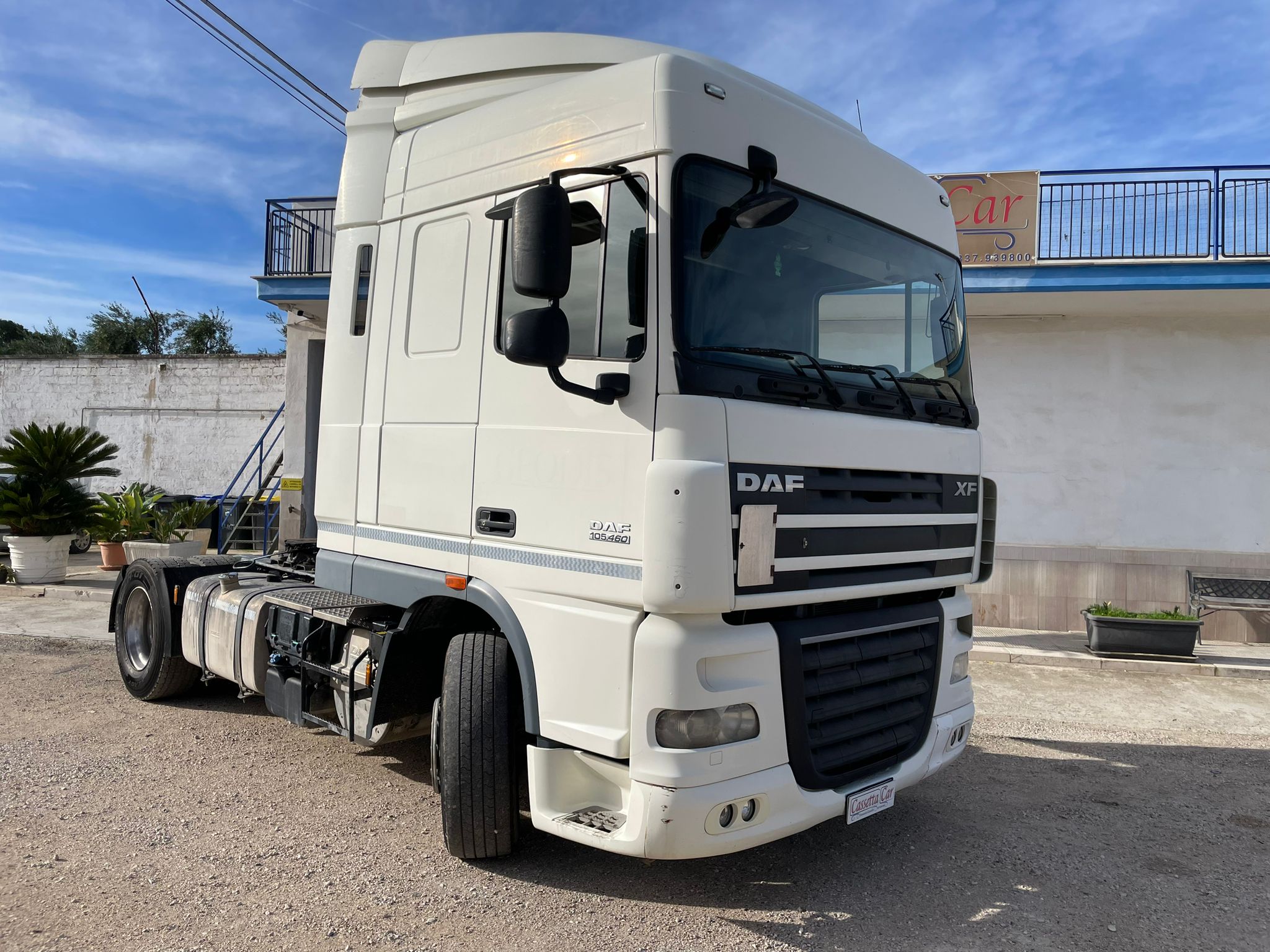 DAF XF 105.460 TRATTORE STRADALE RIBASSATO in vendita - foto 2