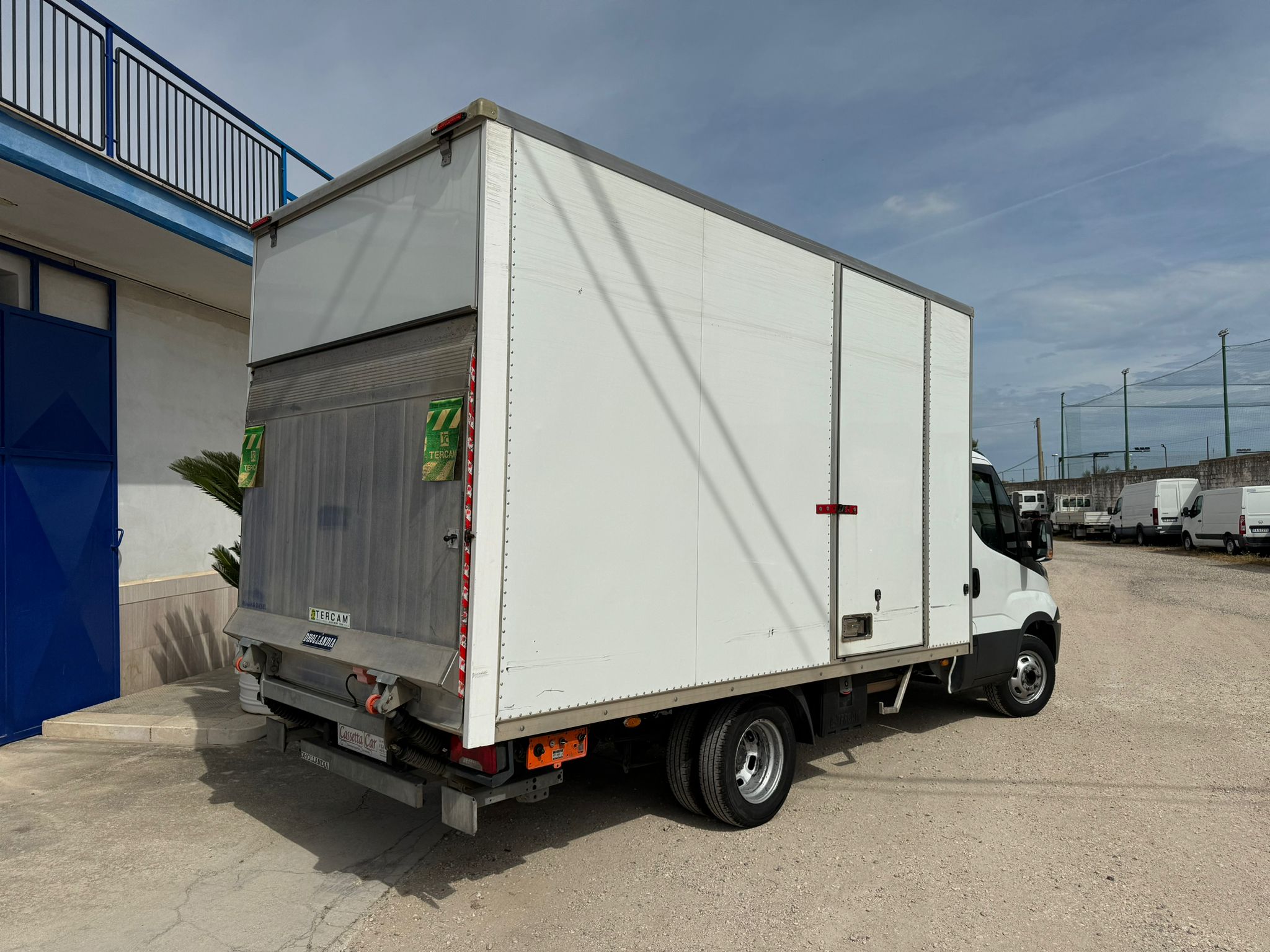 IVECO DAILY 35C14 CON SPONDA CARICATRICE in vendita - foto 2