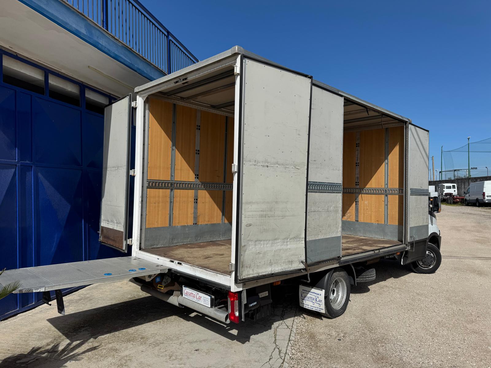 IVECO DAILY 35C15 FURGONE EURO 5B MOTORE NUOVO in vendita - foto 3
