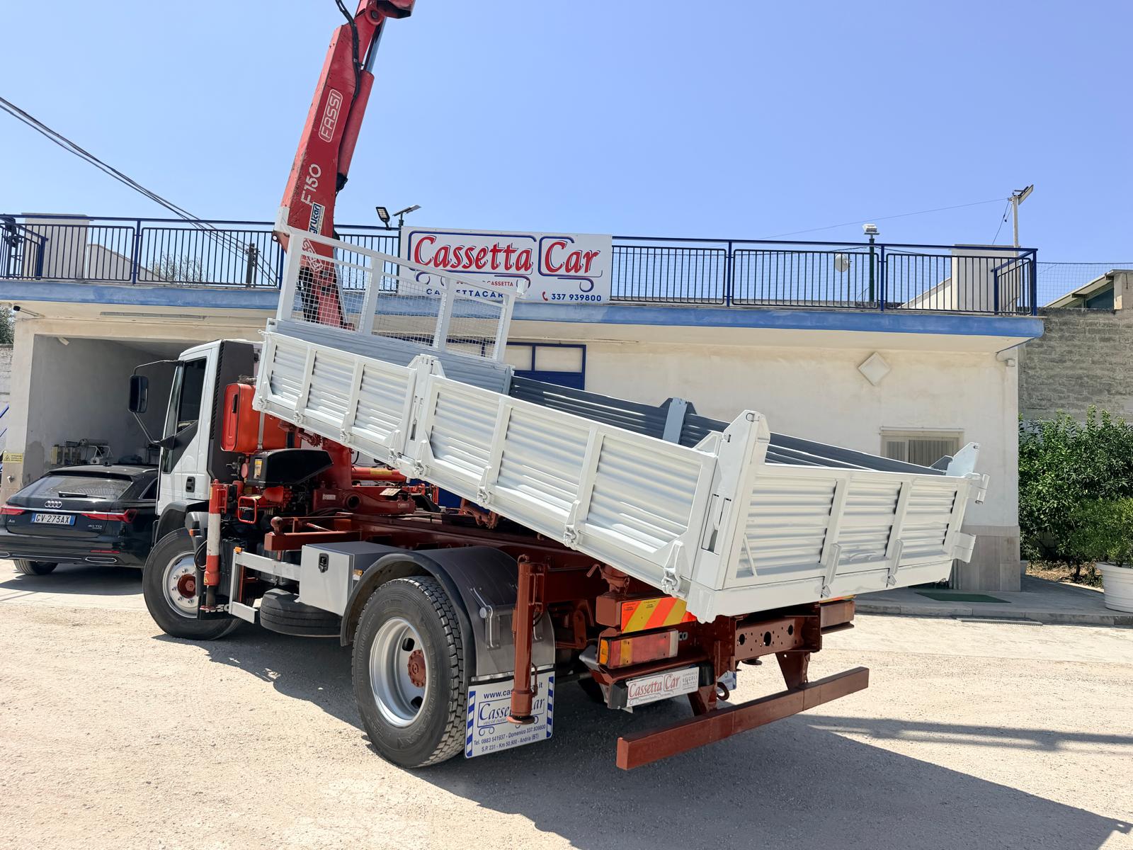 IVECO EUROCARGO 150E18 MOD. K TECTOR RIB.TRIL +GRU in vendita - foto 10