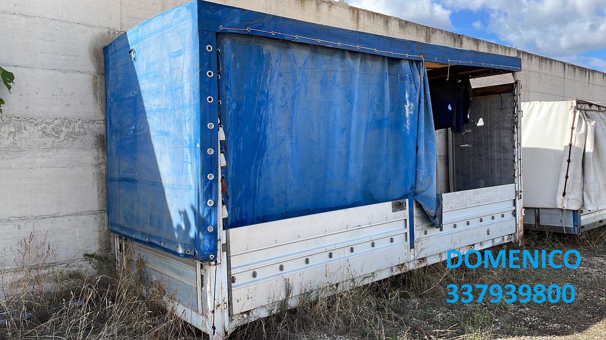 Ricambi per veicoli in vendita