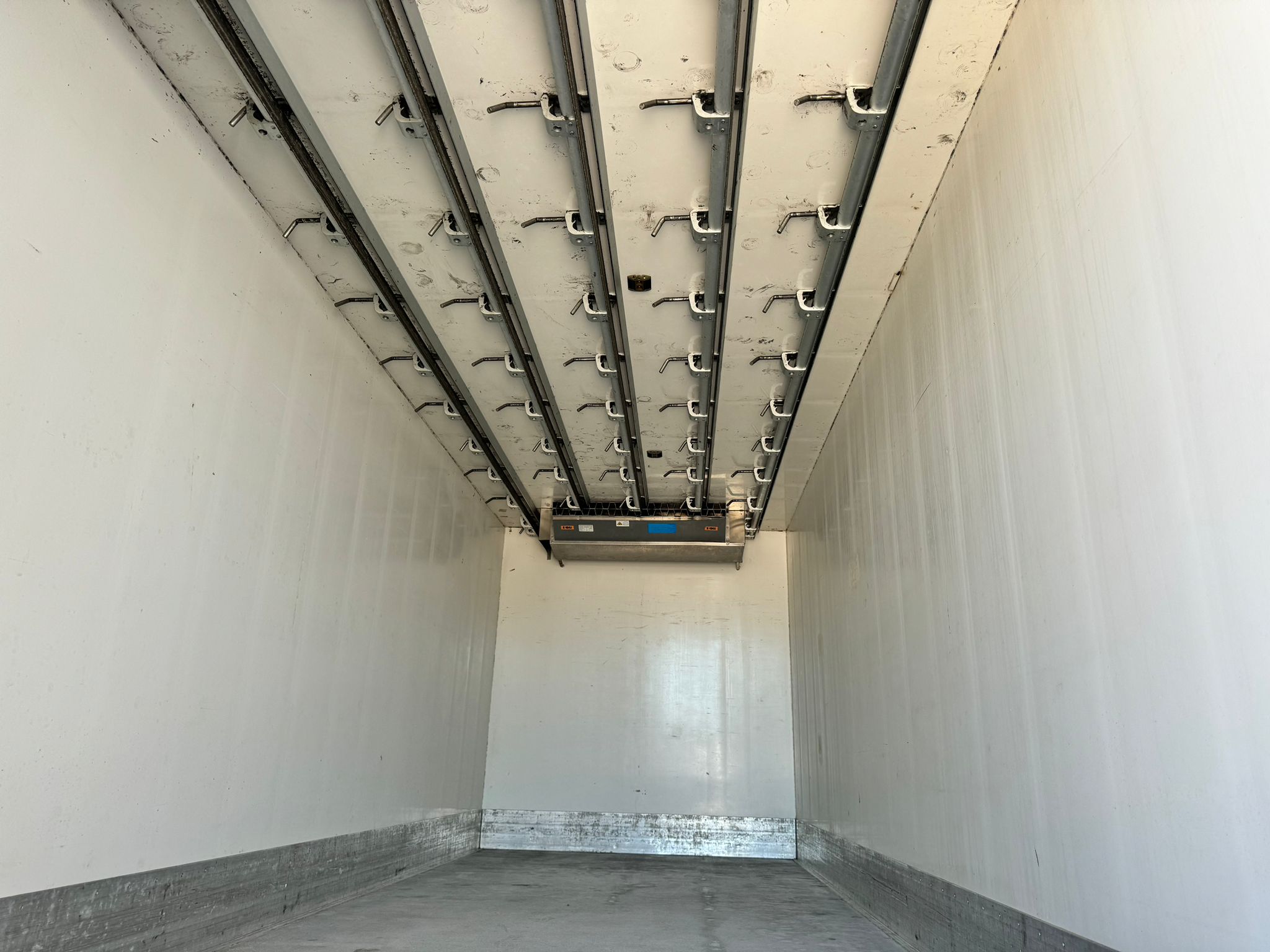 MERCEDES-BENZ AXOR 2543 FRIGO TRASPORTO CARNI in vendita - foto 5