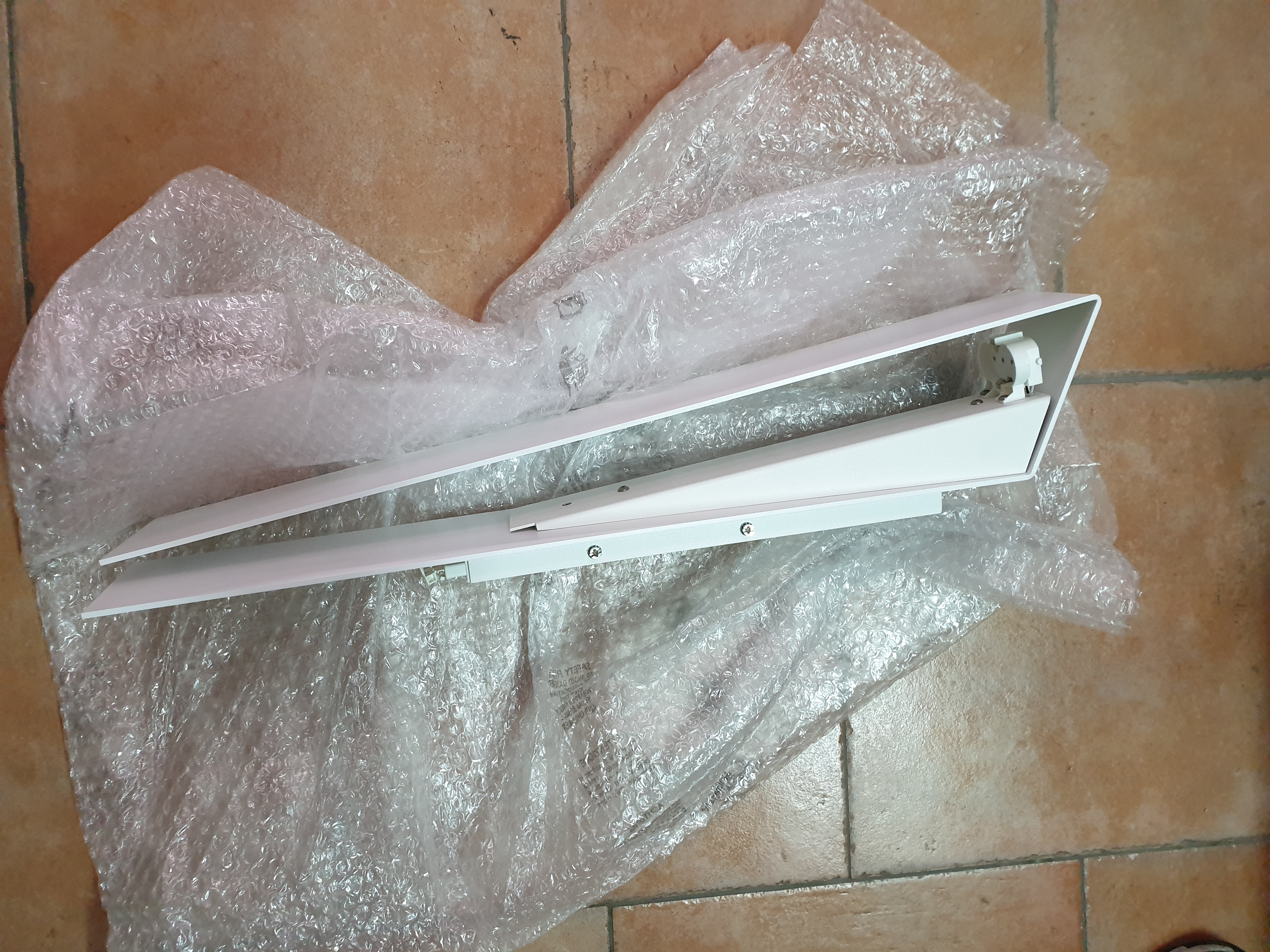 Lampada da parete NUOVA in vendita - foto 5